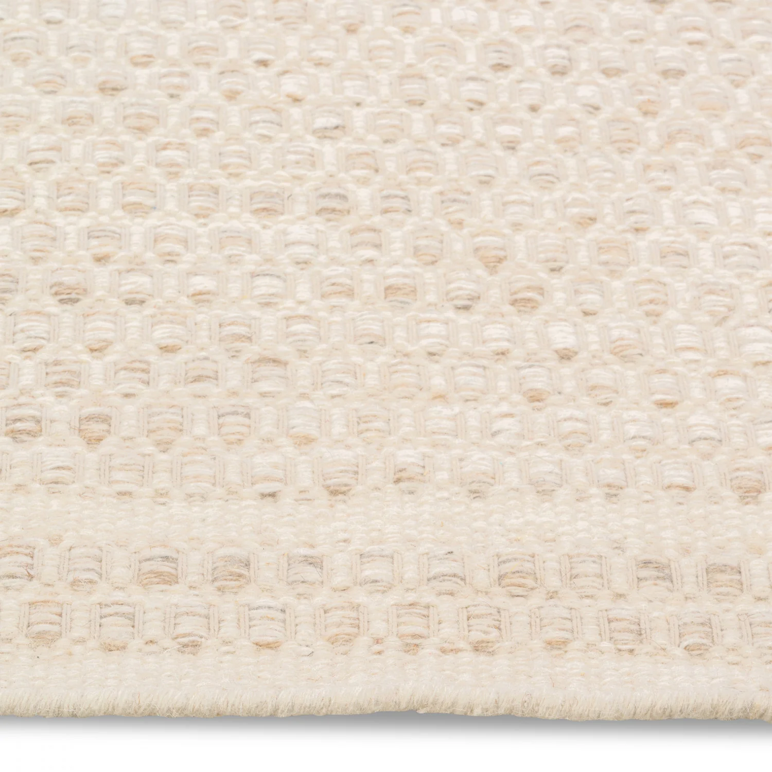 Alaska Reversible Modern Rug - 5' x 8' - Oatmeal - Image 3