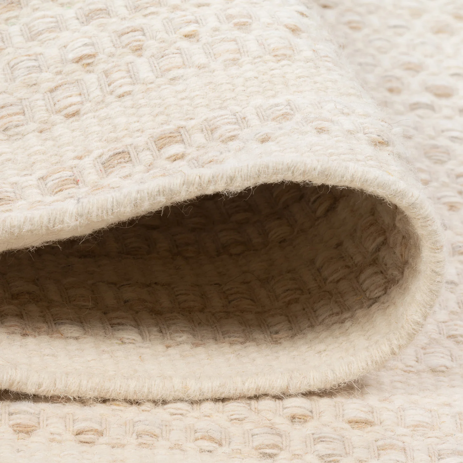 Alaska Reversible Modern Rug - 5' x 8' - Oatmeal - Image 5