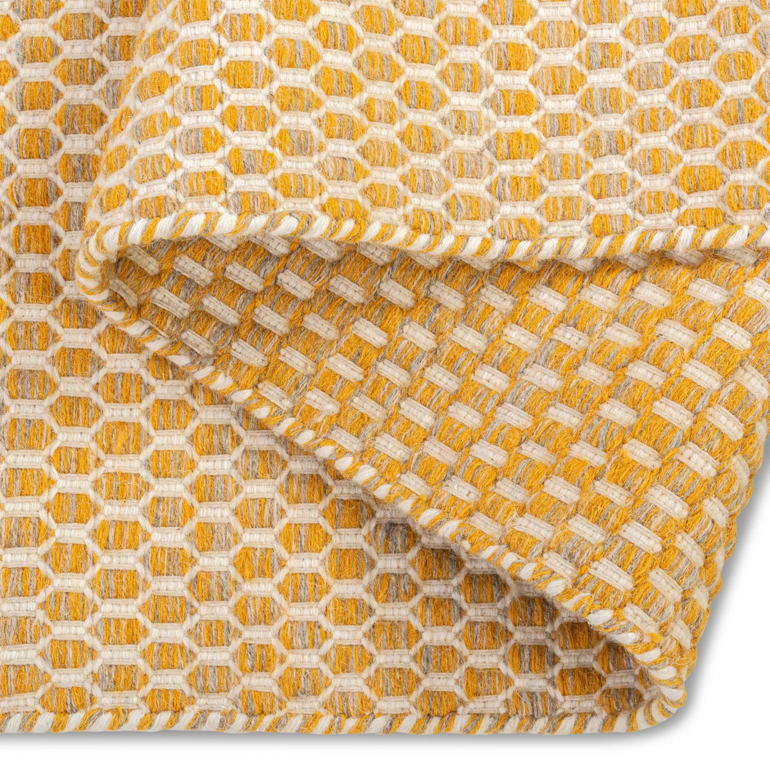 Alaska Reversible Modern Rug - 8' x 10' - Yellow - Image 5