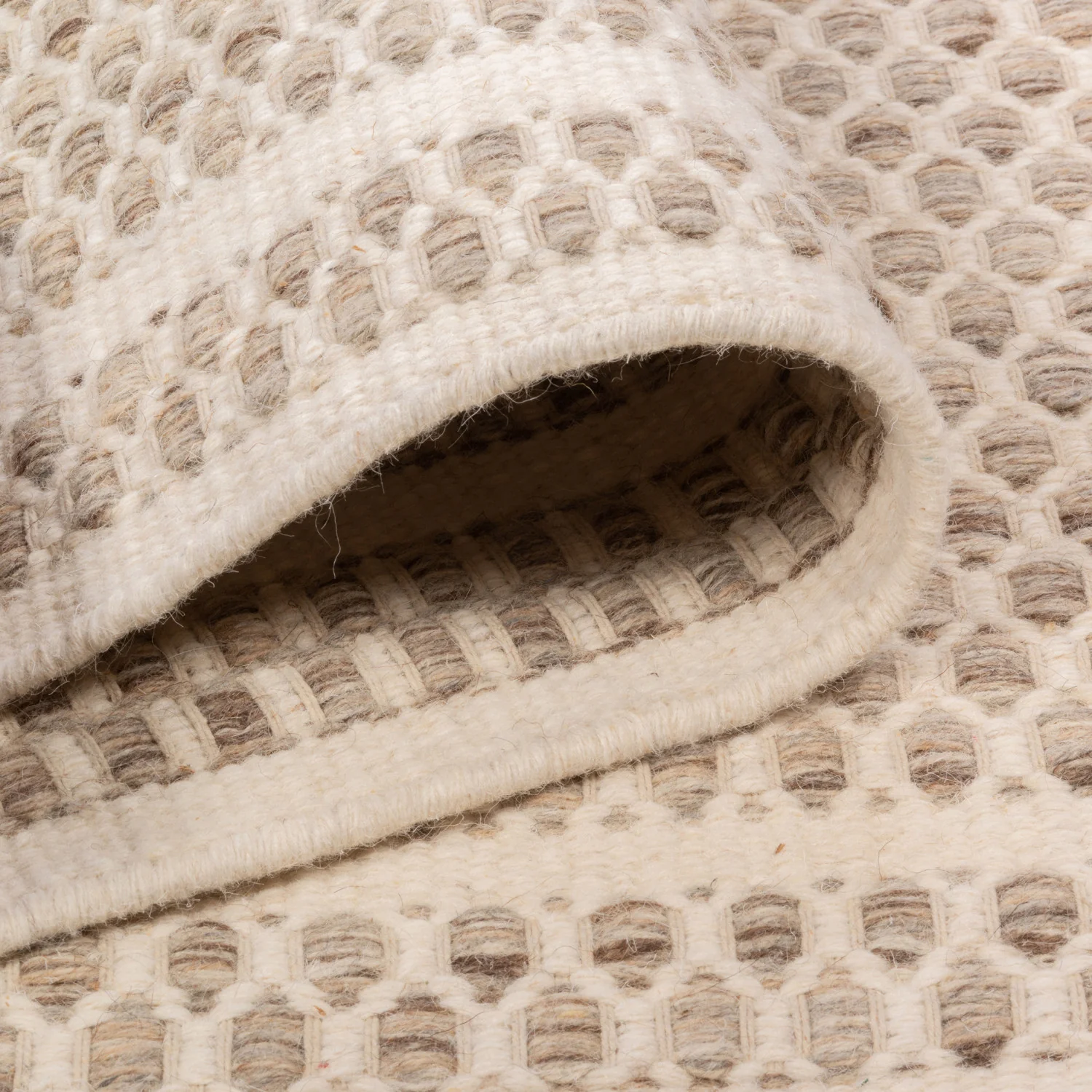 Alaska Reversible Modern Rug - 9' x 12' - Beige/Brown - Image 5