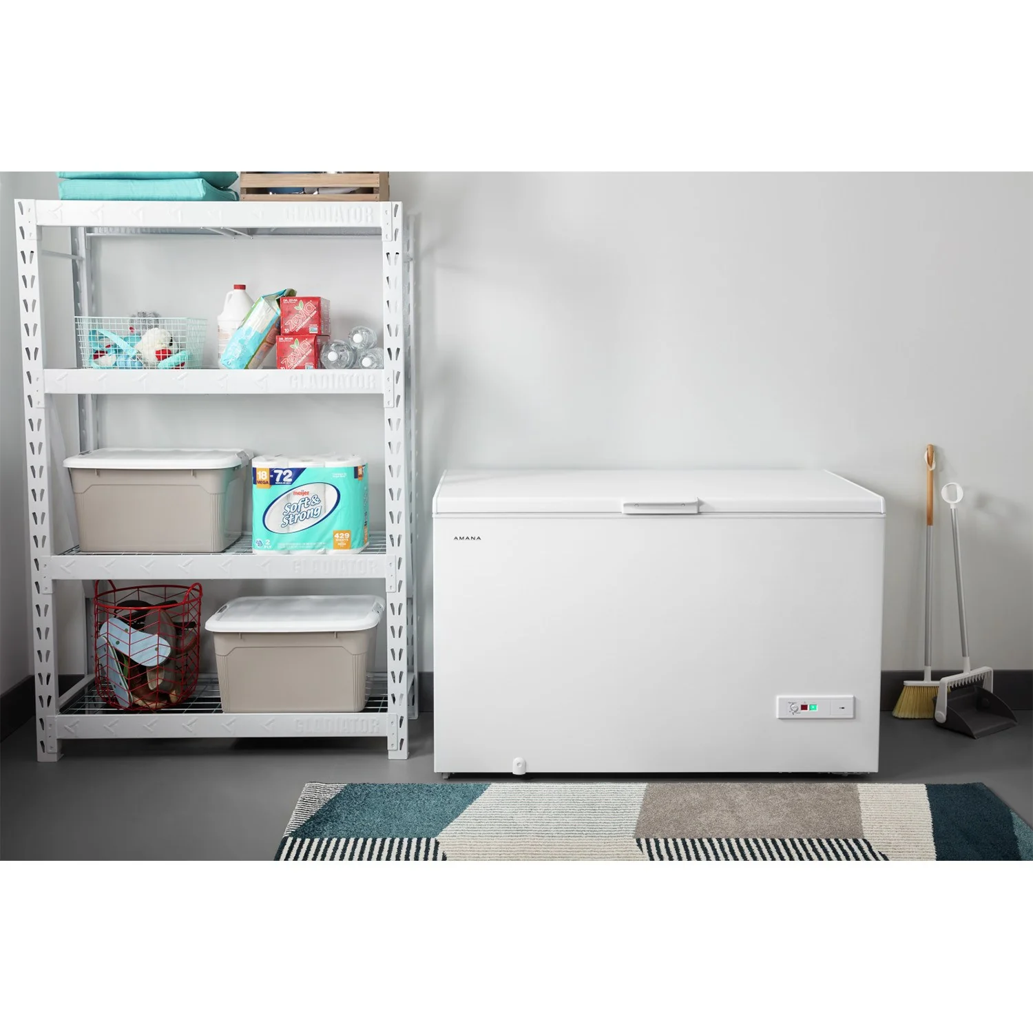 Amana White Chest Freezer (16.00 Cu Ft) - AZC5216LW - Image 8