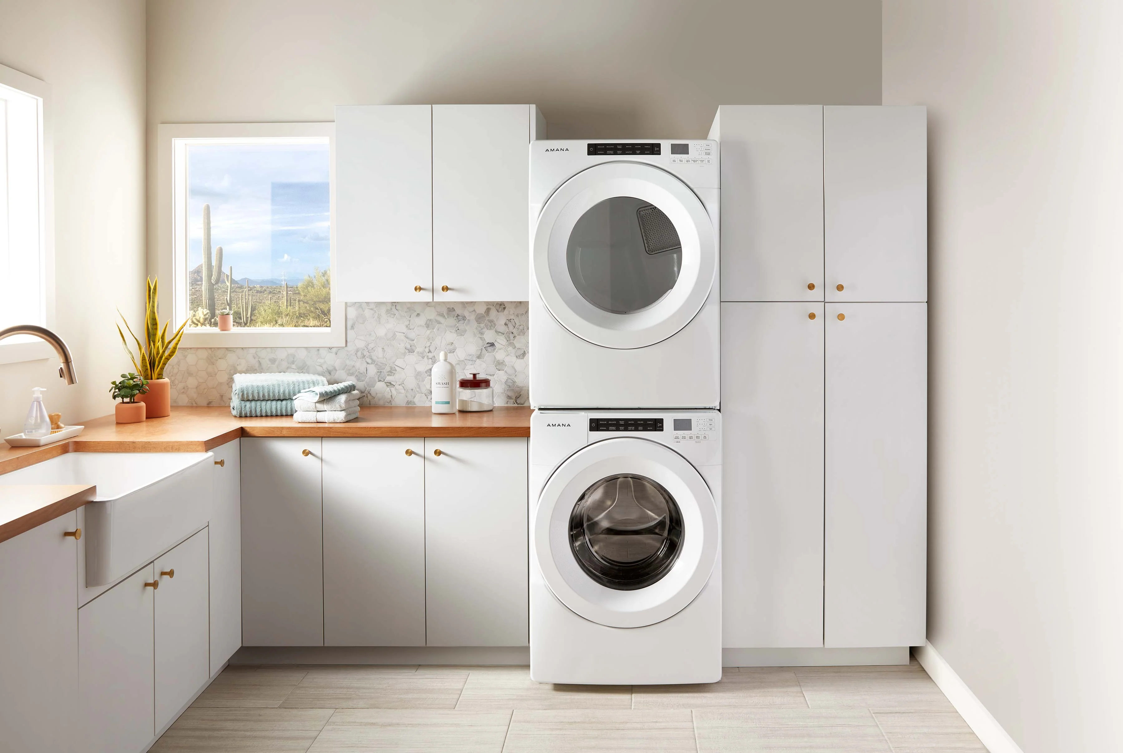 Amana White Front Load Washer (5.0 Cu.Ft.) - NFW5800HW - Image 6