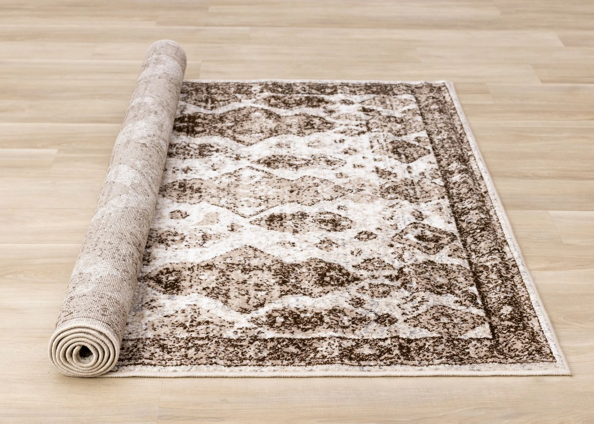 Antique Charm 6'7" x 9'6" Distressed Classic Area Rug - Brown, Grey, White - Image 9