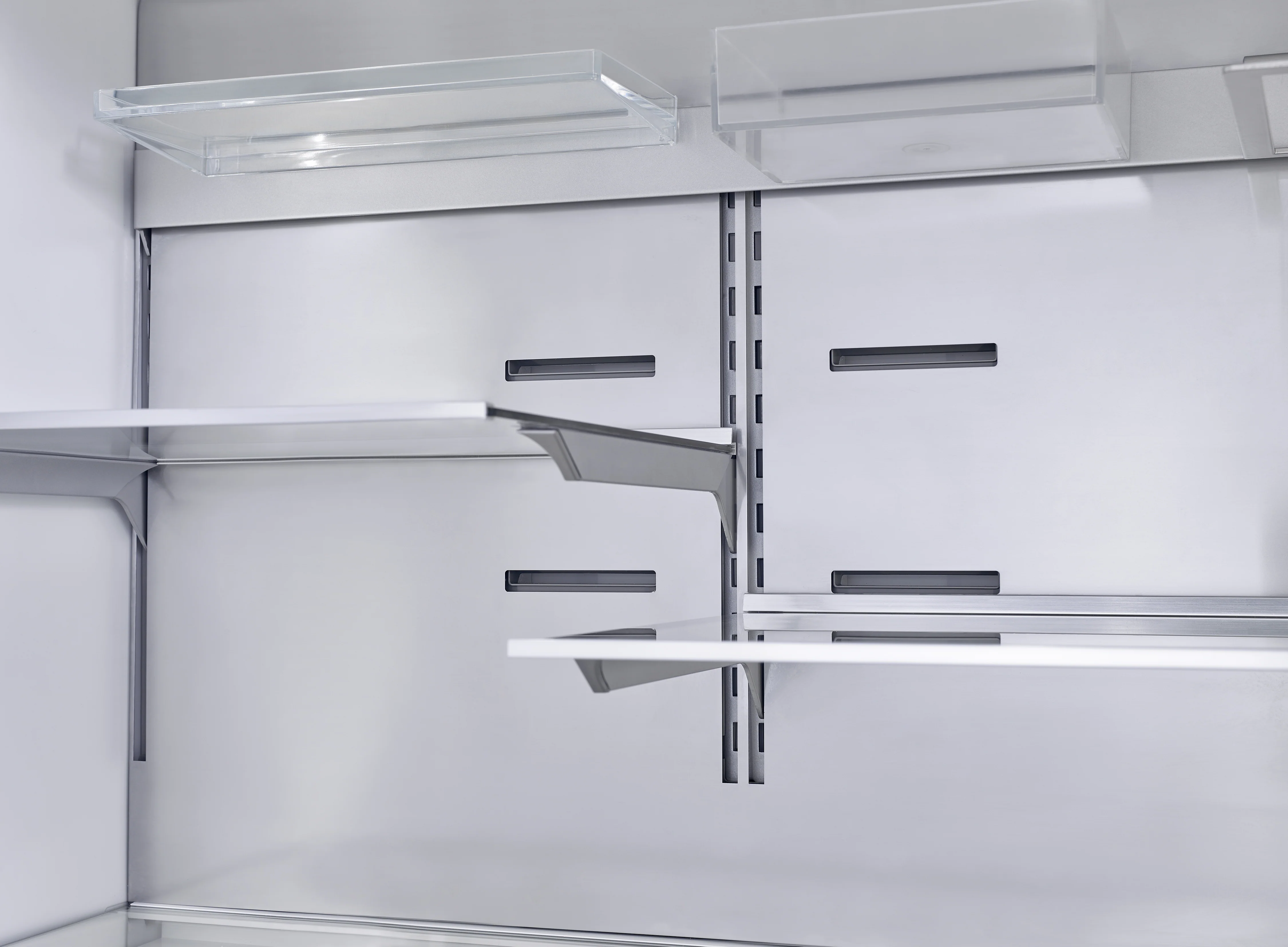Bosch 800 Series 36" 20.5 Cu. Ft. Stainless Steel Counter-Depth 4-Door French Door Refrigerator with Rececssed Handle - B36CL80ENS - Image 3