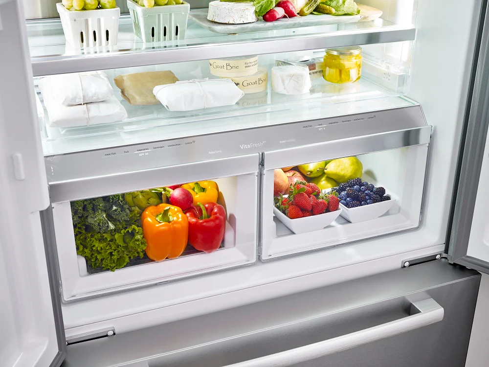 Bosch 800 Series 36" 20.8 Cu. Ft. Stainless Steel Counter-Depth French Door Refrigerator - B36CT80SNS - Image 11