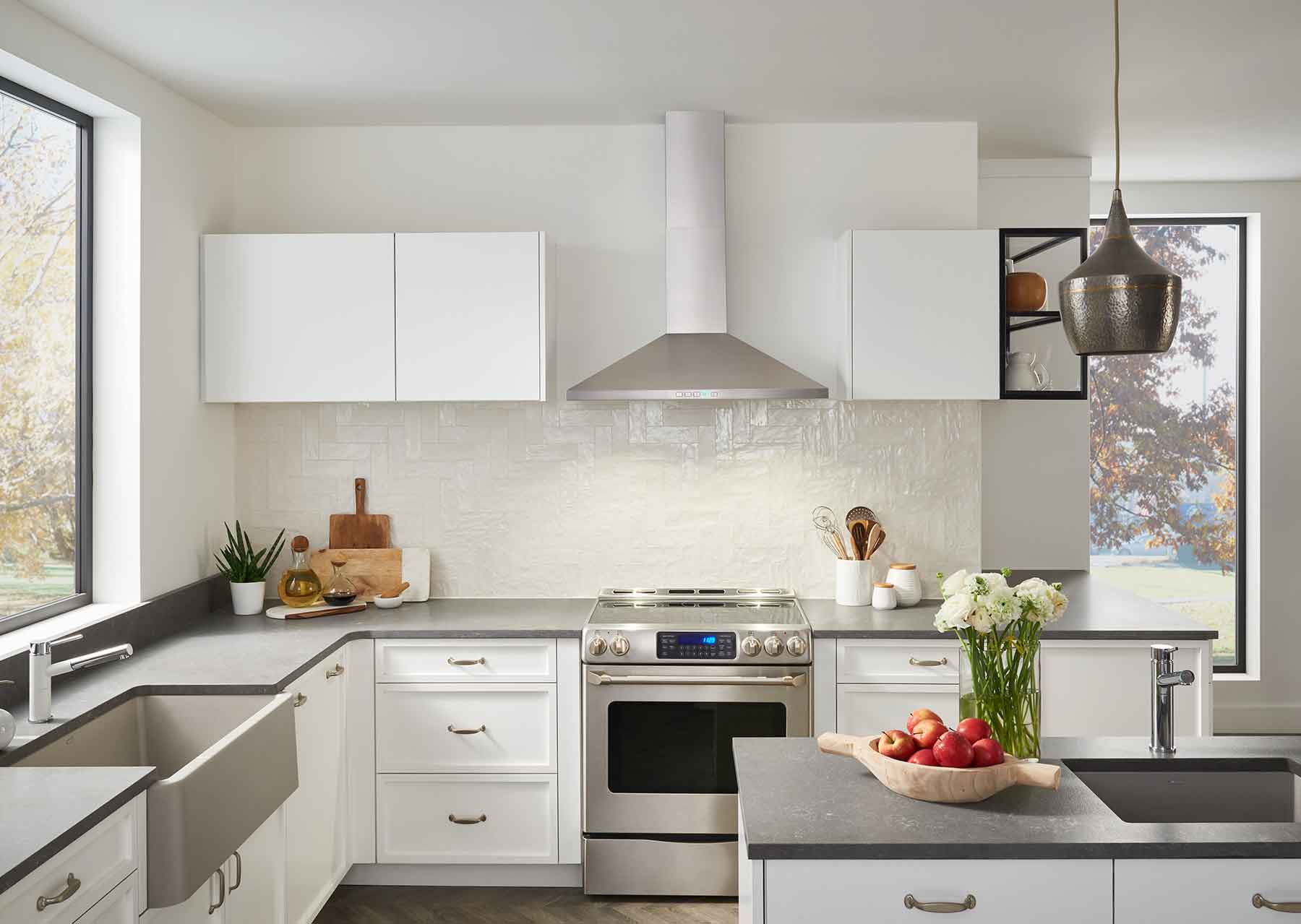 Broan Stainless Steel 36" 450 CFM Designer Pyramidal Chimney Hood - BWP1364SS - Image 6