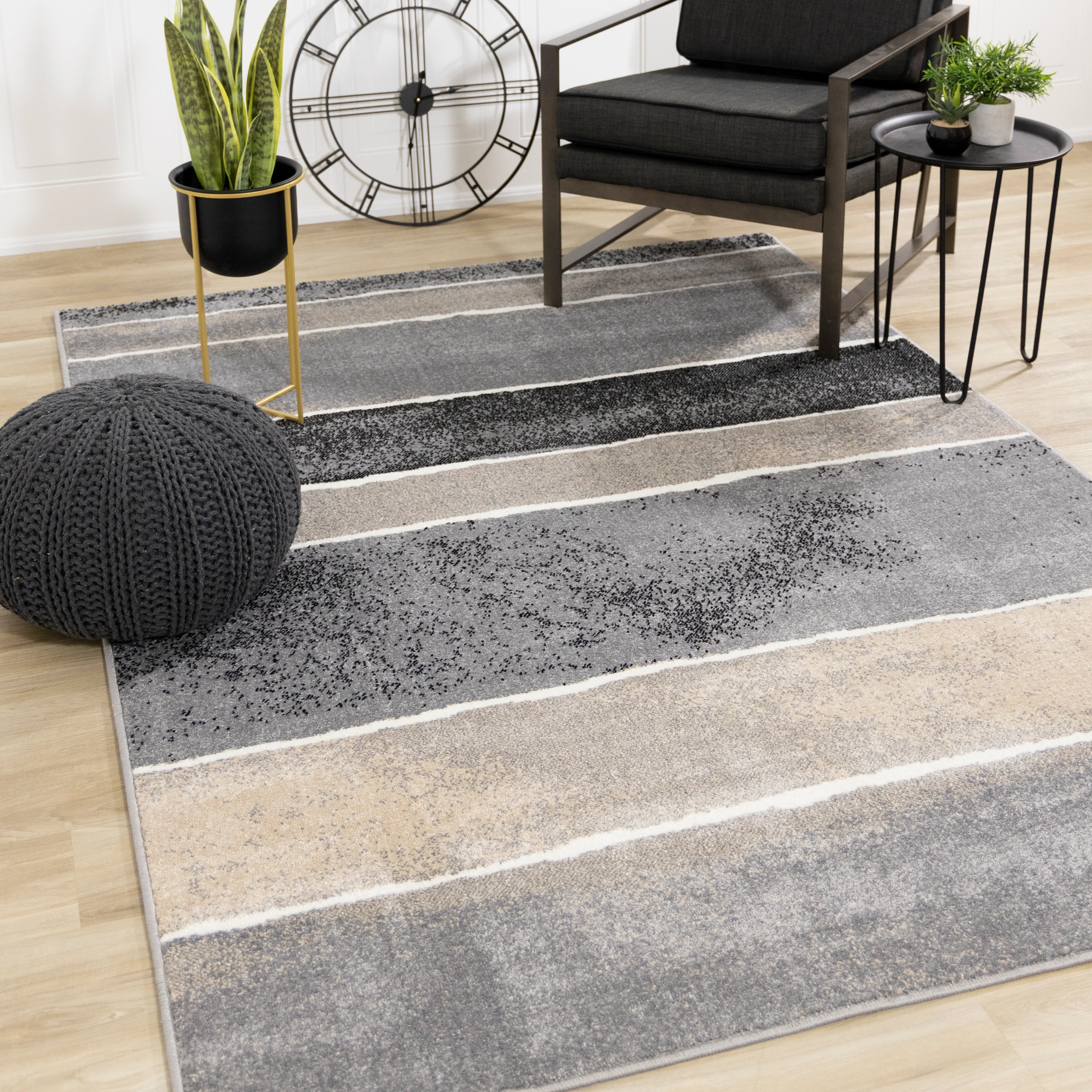 Century 5'3" x 7'7" Area Rug - Blue - Image 2