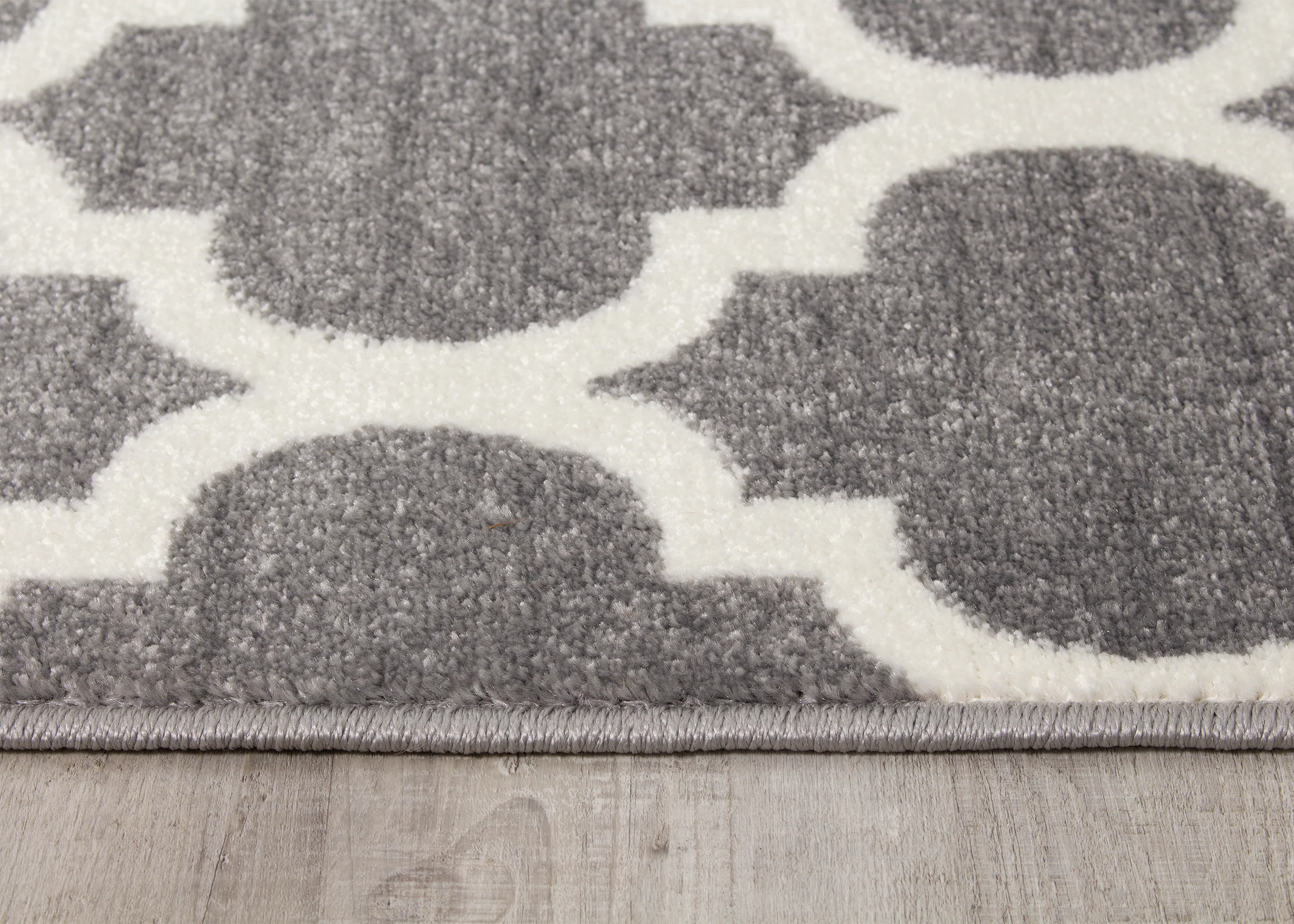 Century 5'3" x 7'7" Area Rug - Grey, Beige - Image 4