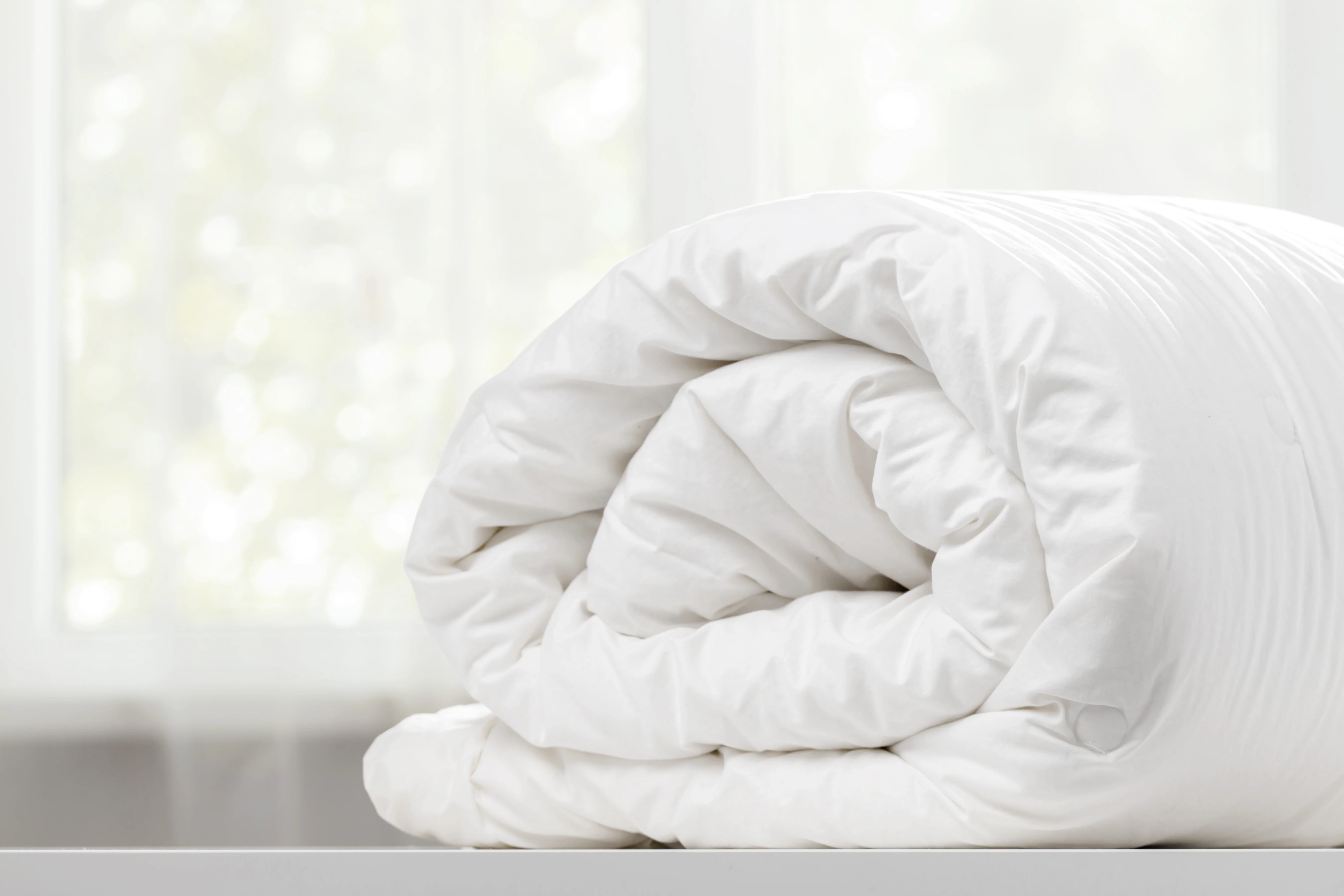 Cotton House All Season Queen Duvet - White - Image 2