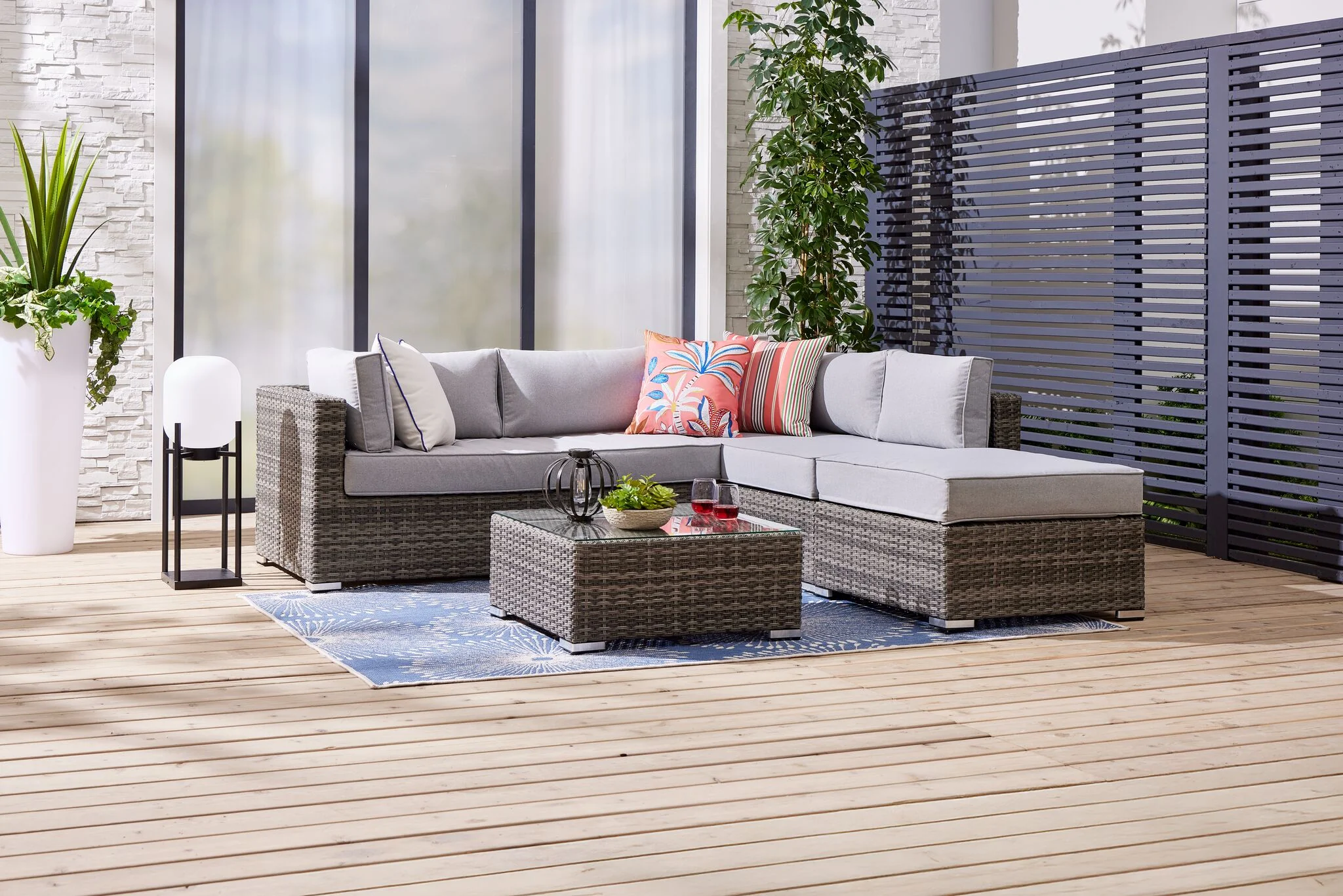 Cove 3 - Piece Outdoor Sectional - Dark Grey - Image 2