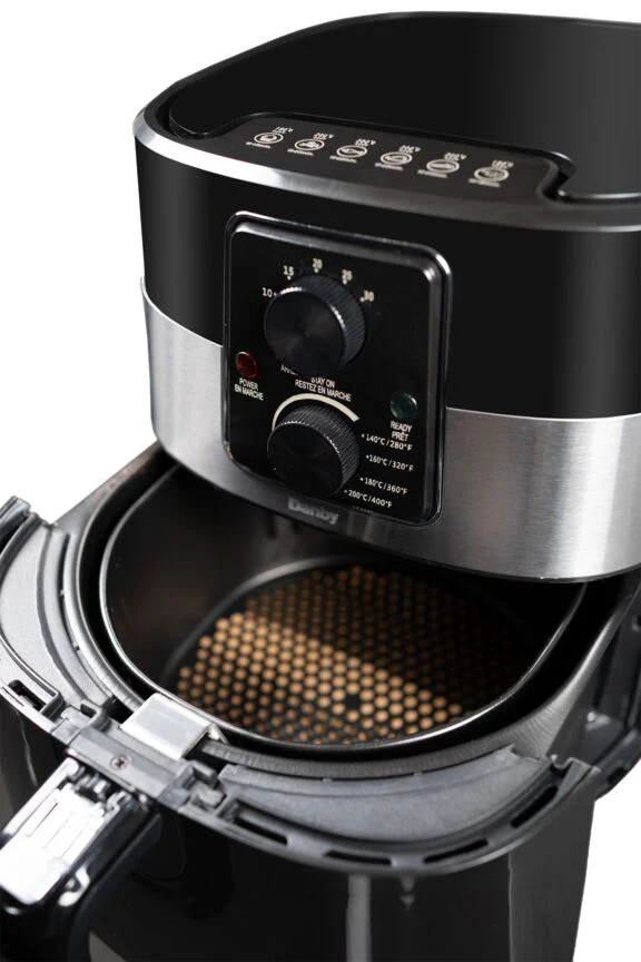 Danby Black Air Fryer (3.2 Quart) - DBAF03224BD11 - Image 7