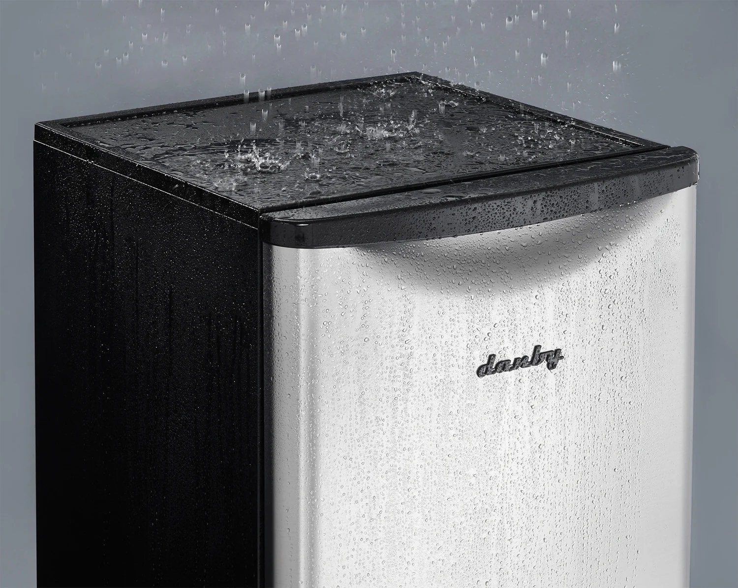 Danby Stainless Steel Outdoor Compact Refrigerator (4.4 Cu. Ft.) - DAR044A6BSLDBO - Image 3