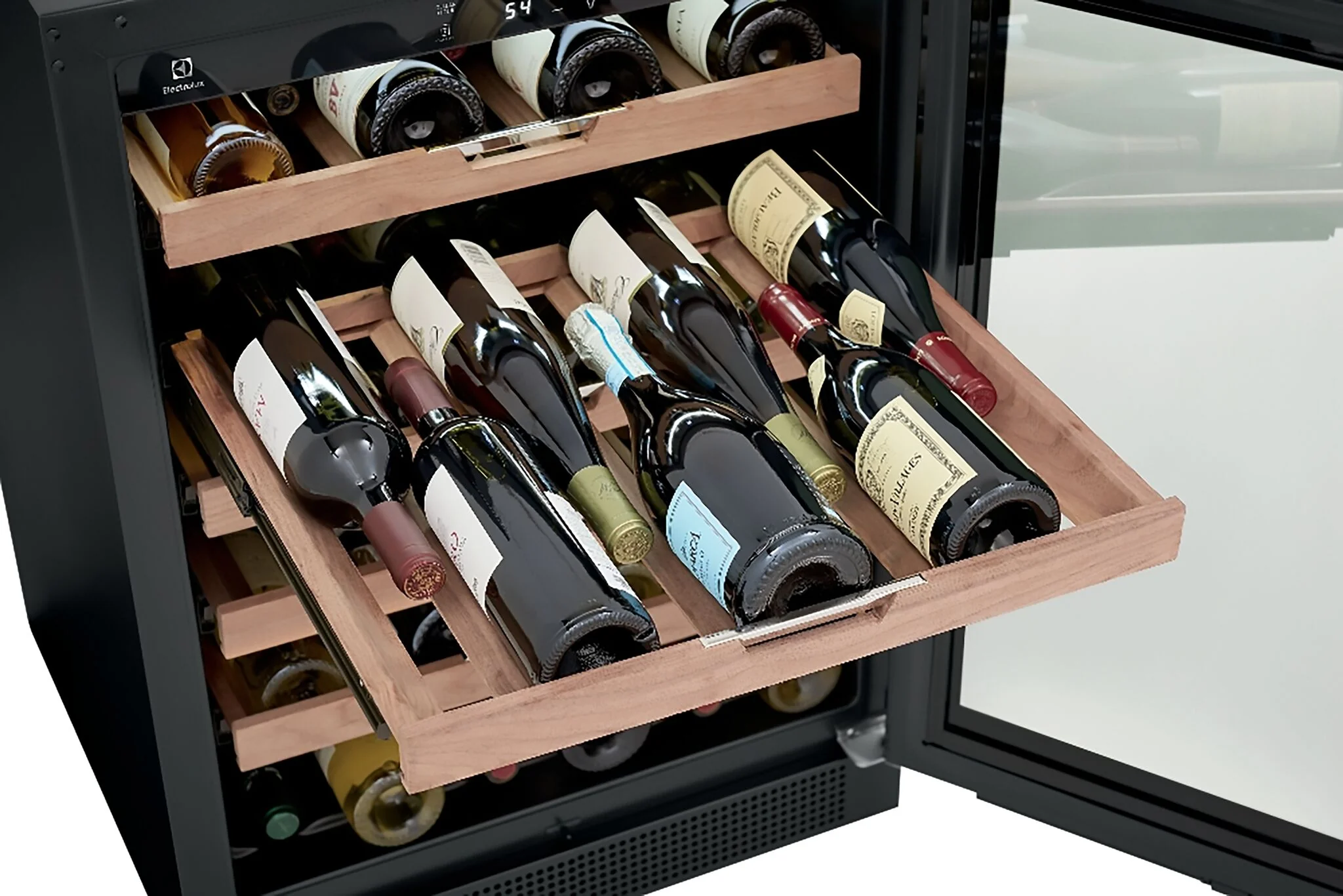 Electrolux Stainless Steel Under-Counter Wine Cooler (5 Cu. Ft.) - EI24WC15VS - Image 4