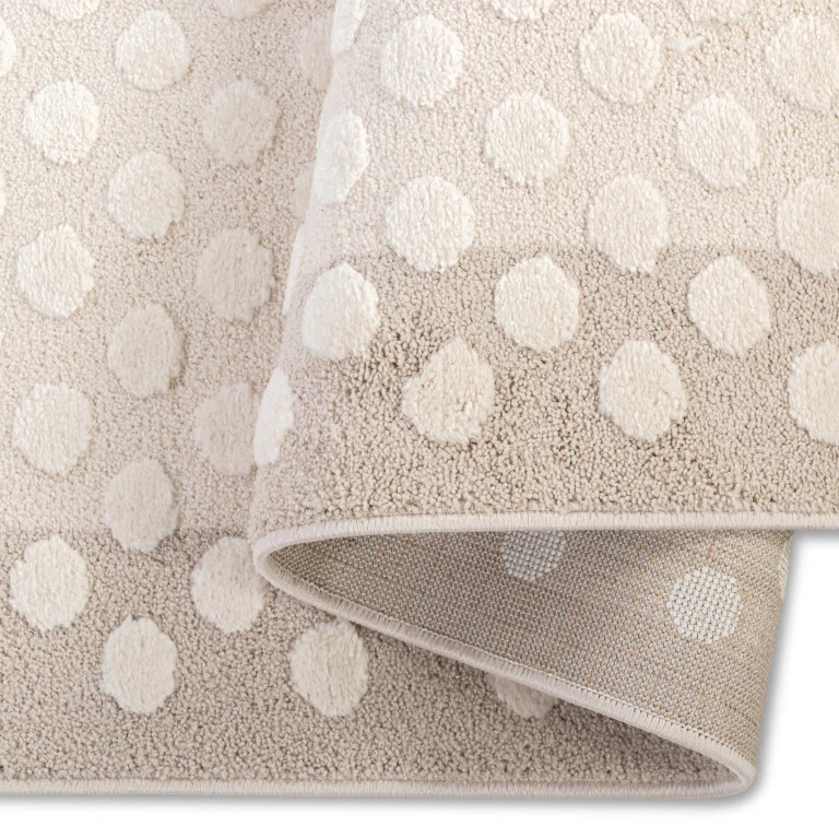 Elio Kids Spots Rug - 5' x 7' - Natural - Image 4