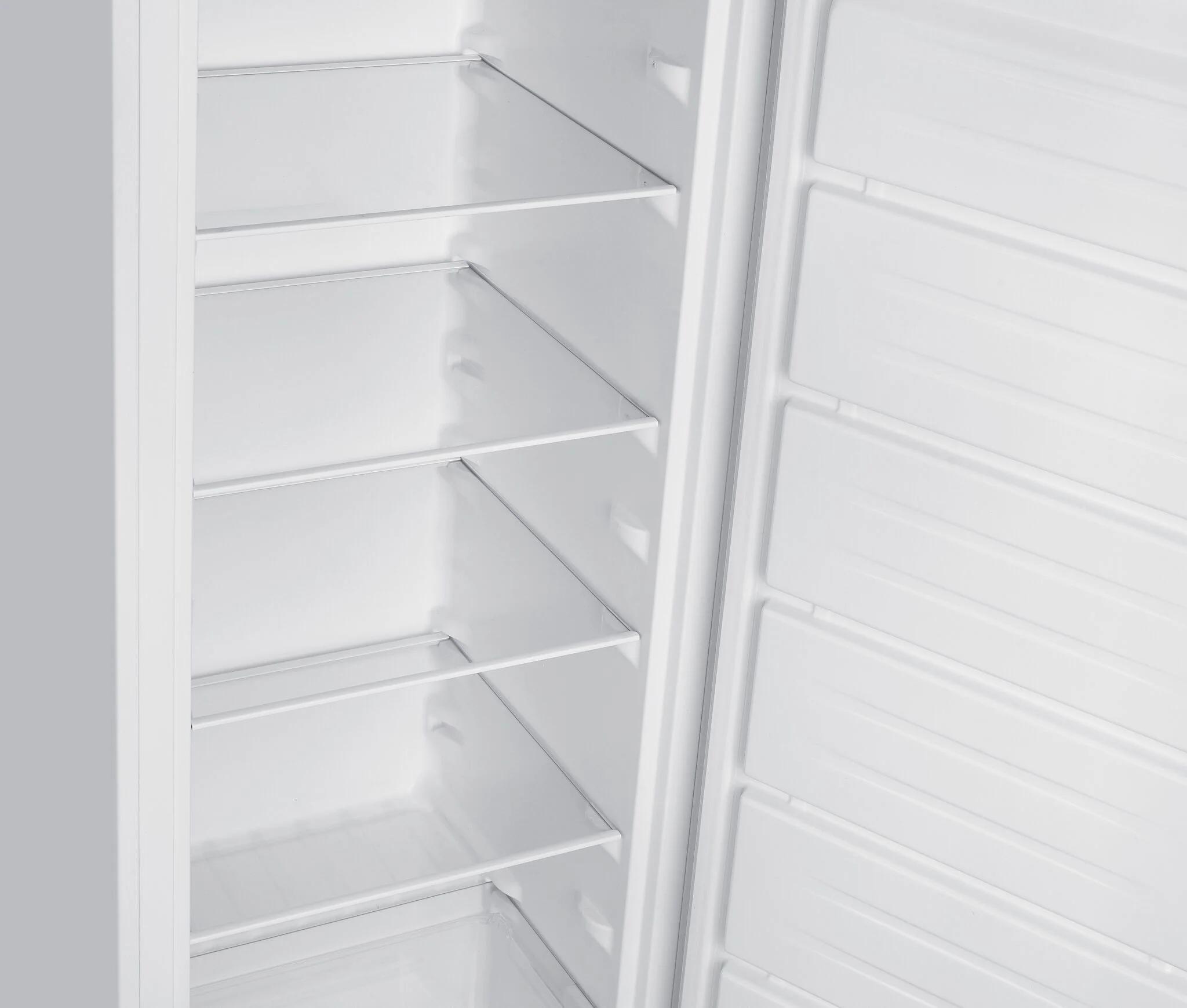 Epic 22" 7.0 Cu. Ft. White Convertible Refrigerator/Freezer – ERF70W - Image 5