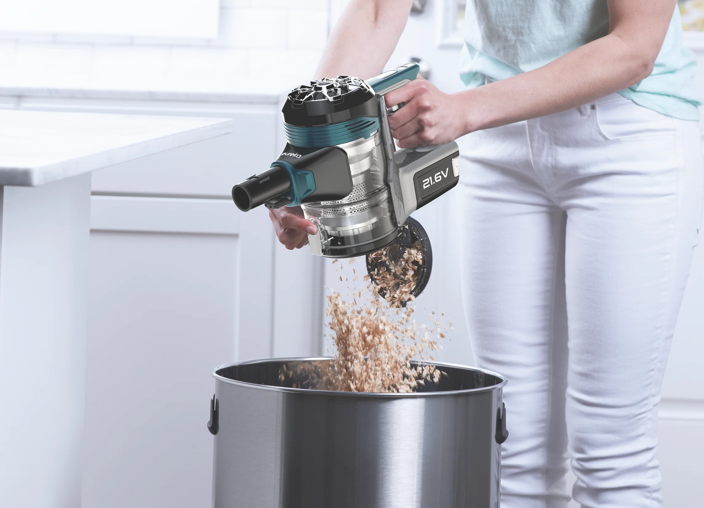 Eureka HyperClean Lightweight Cordless Stick/Handheld Vacuum Cleaner - NEC222C - Image 3