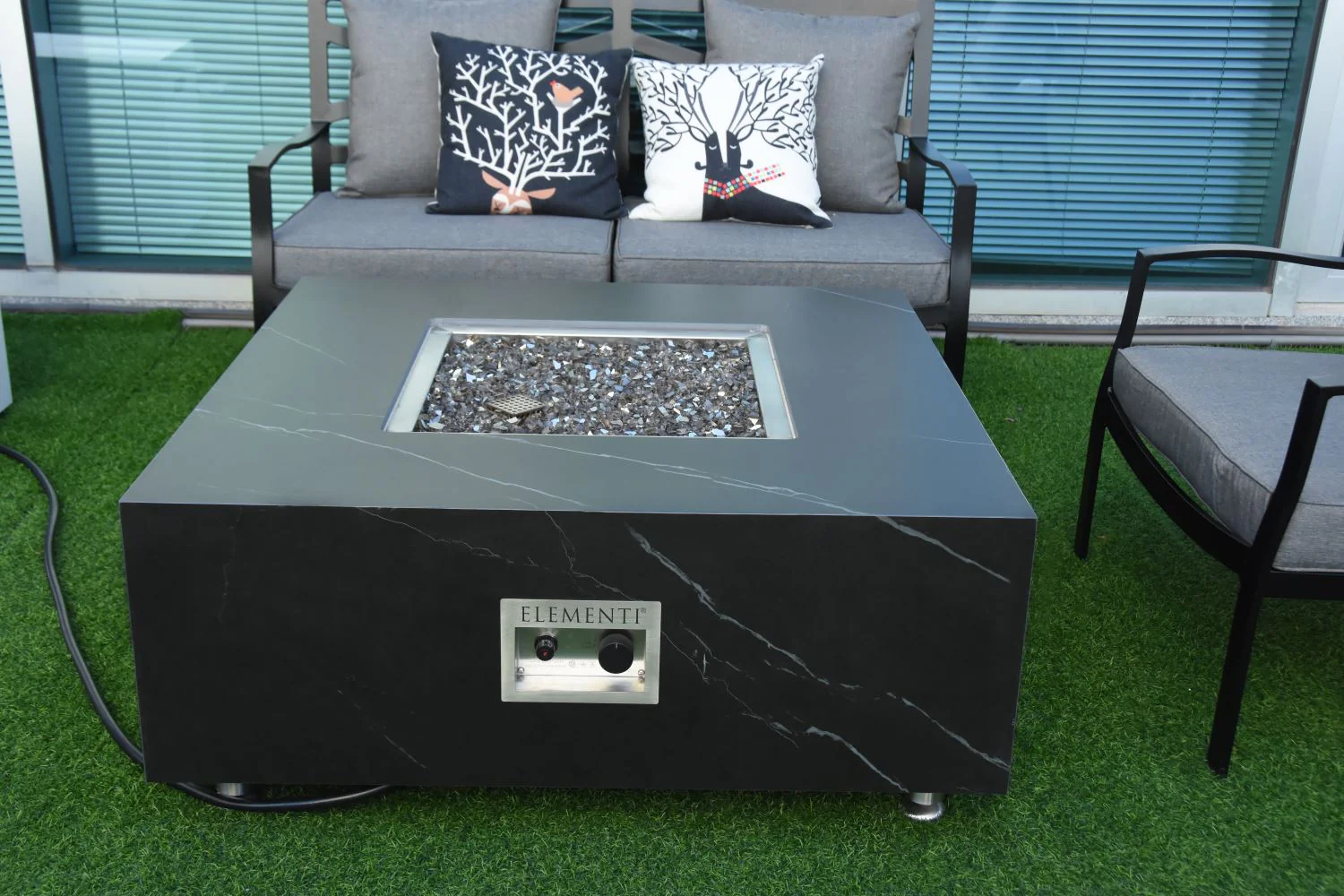 Eyjafja Marble Porcelain Fire Pit (Elementi) - Black / Natural Gas - Image 4