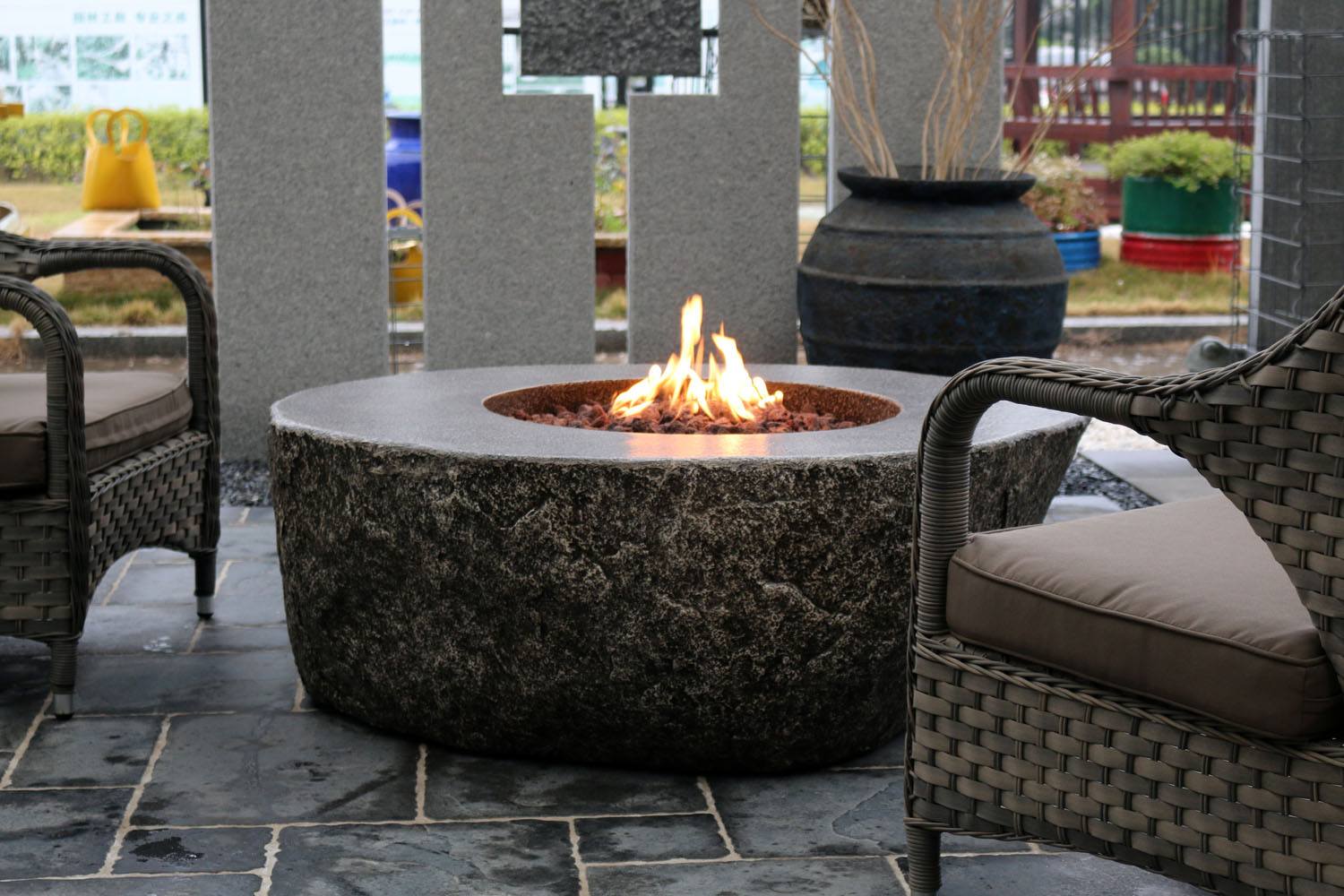 Fiery Vesuvius Fire Table - Propane - Image 4