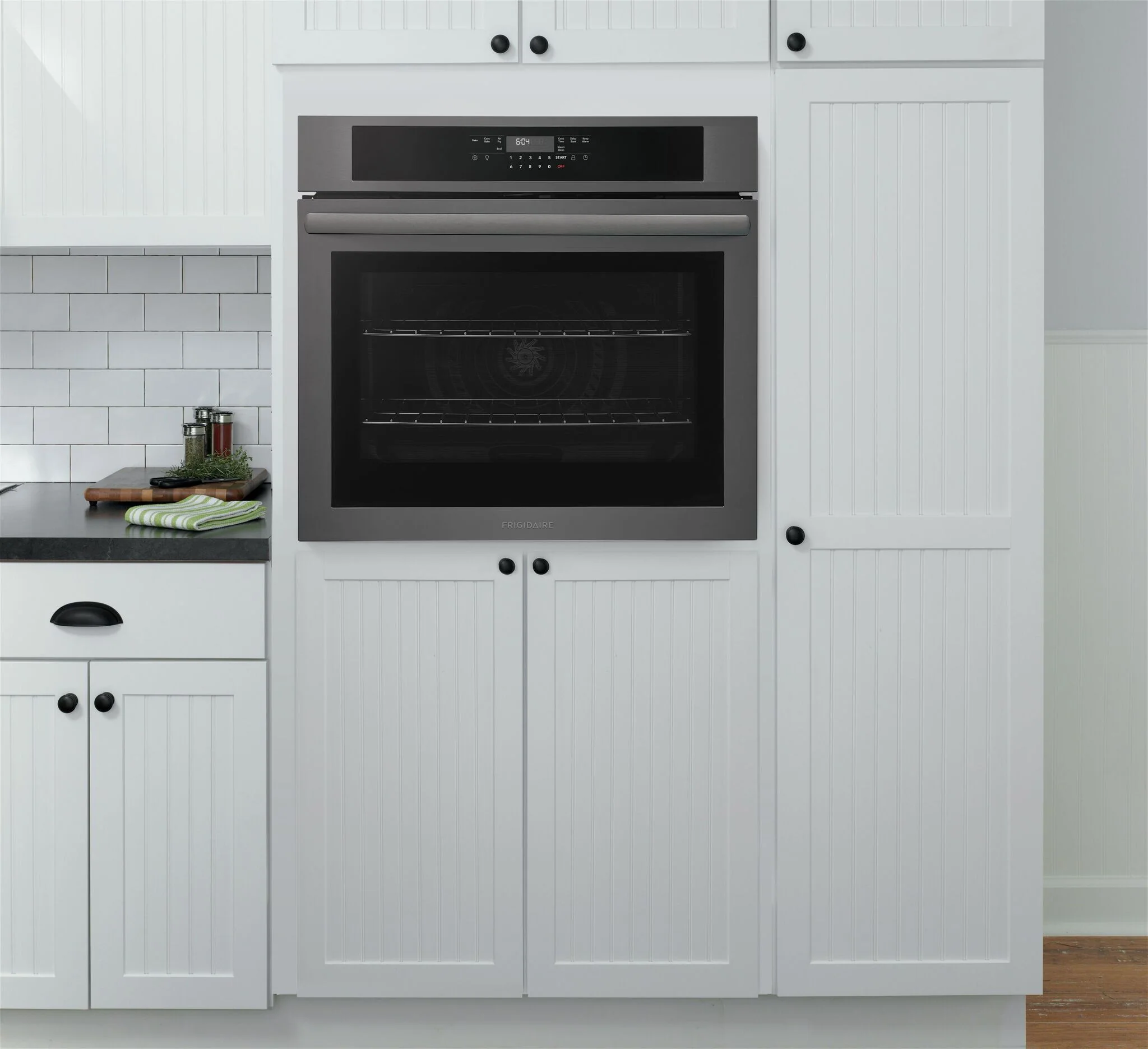 Frigidaire Black Stainless Steel 30" Single Wall Oven (5.3 Cu. Ft.)- FCWS3030AD - Image 2