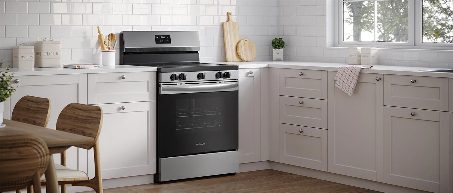 Frigidaire Stainless Steel 30" Electric Range (5.3 Cu. Ft) - FCRE305CBS - Image 8
