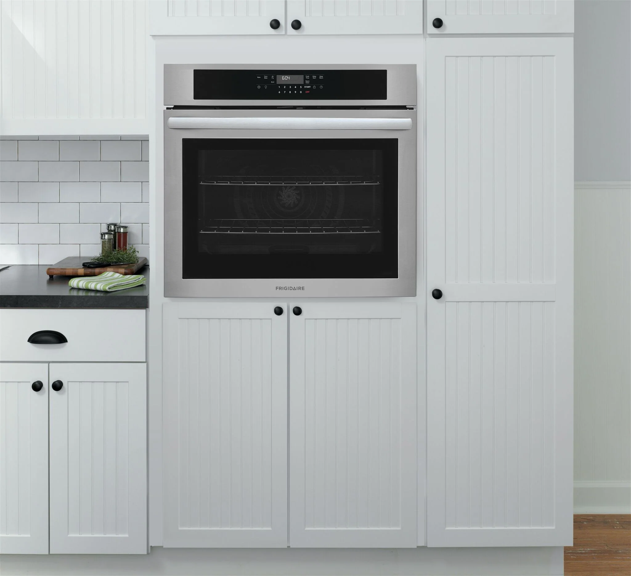 Frigidaire Stainless Steel 30" Single Wall Oven (5.3 Cu. Ft.) - FCWS3030AS - Image 2