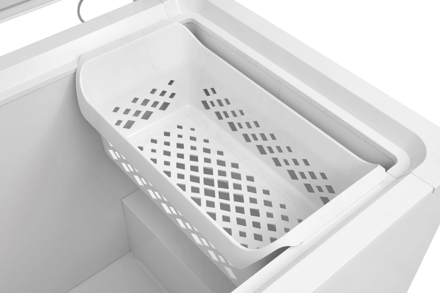 Frigidaire White Chest Freezer (12.8 Cu. Ft.) -  FFFC13M4TW - Image 3