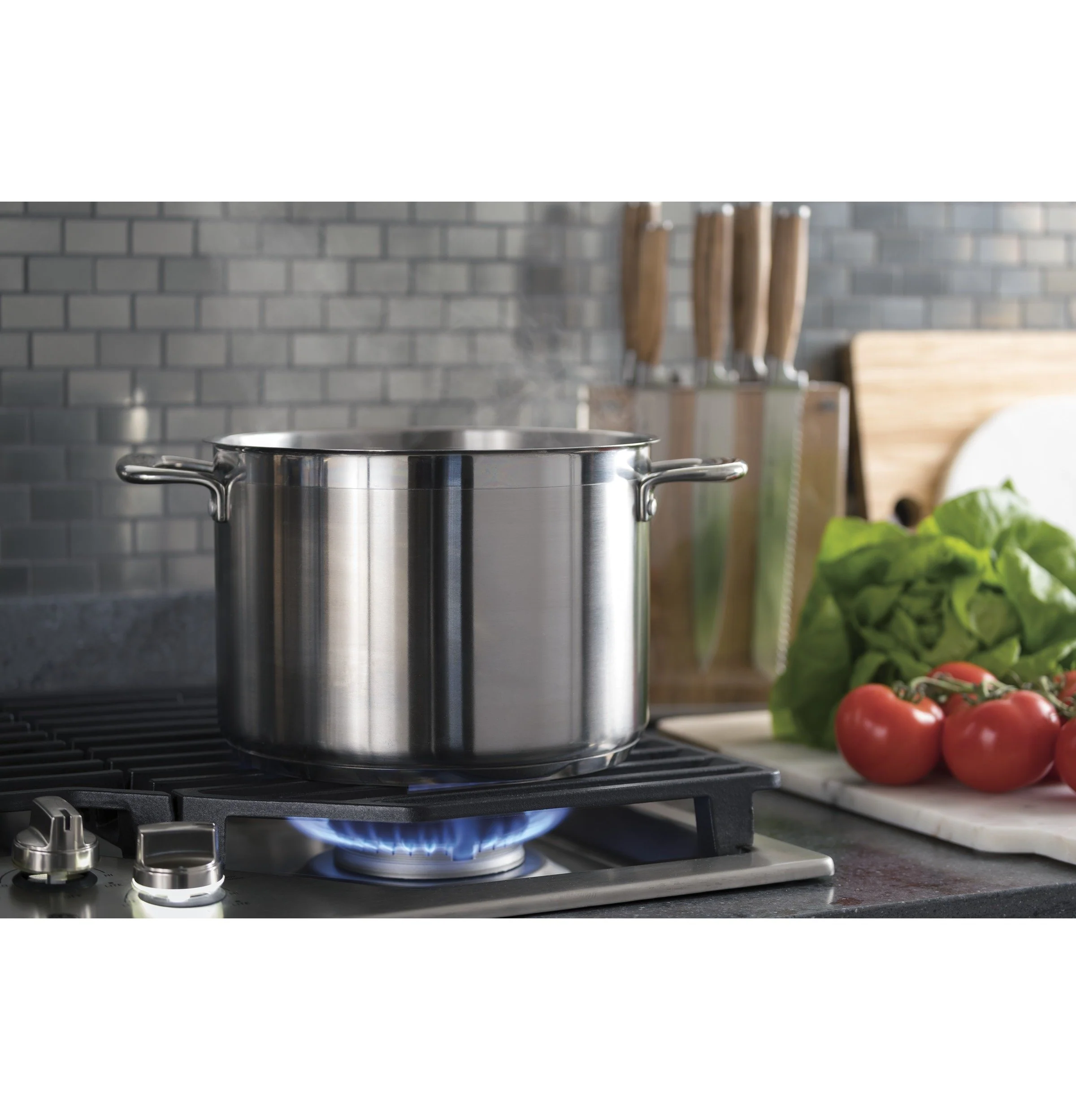 GE Profile Stainless Steel 36" Built-In Gas Cooktop - PGP9036SLSS - Image 3