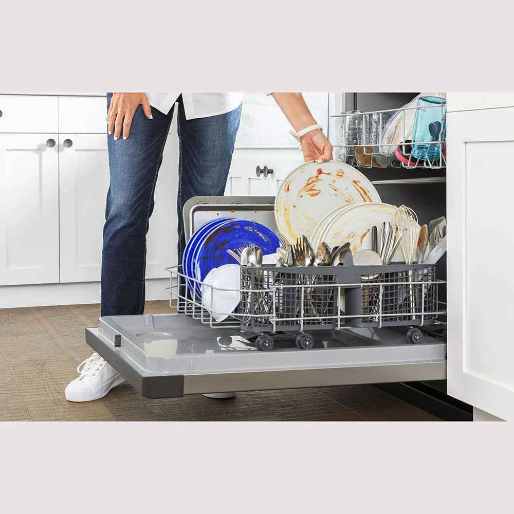 GE Stainless Steel 24" Built-In Front Control Dishwasher - GDF510PSRSS - Image 5
