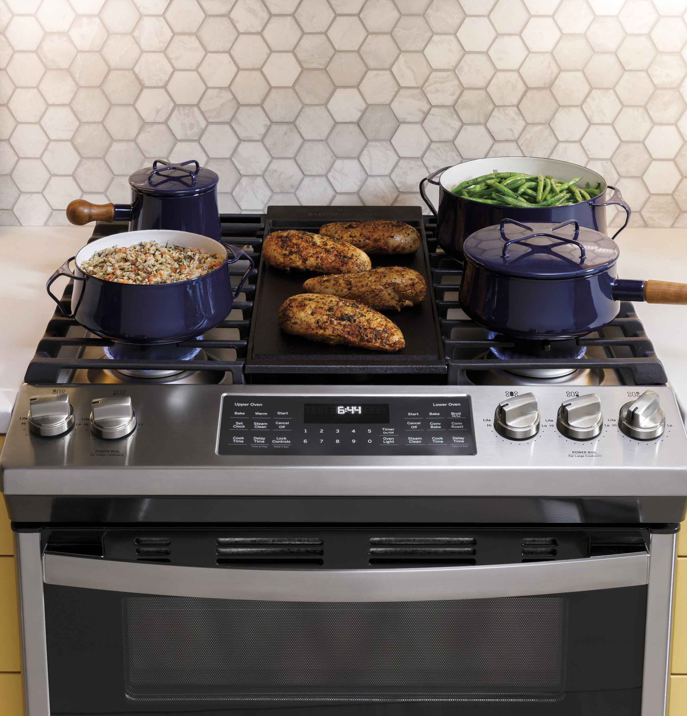 GE Stainless Steel 30" Slide-In Double-Oven Gas Range with Air Fry (6.7 Cu.Ft.) - JCGSS86SPSS - Image 5