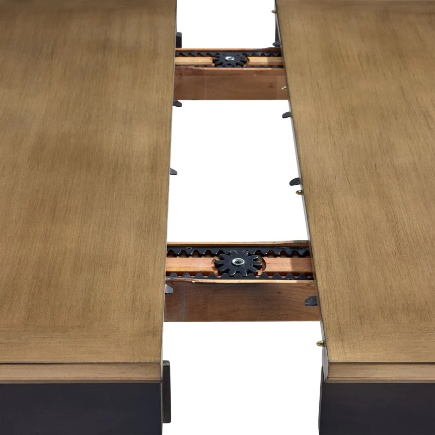 Greyridge Farm Extendable Dining Table - Oak - Image 6