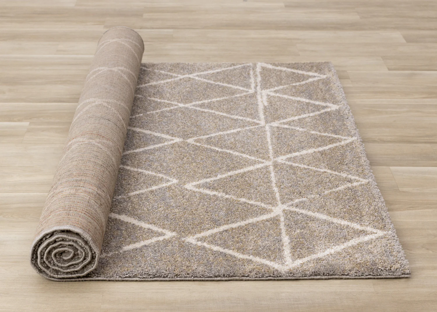 Halle Casual Contemporary Trellis Area Rug - 8' X 11' - Greige/Cream - Image 8