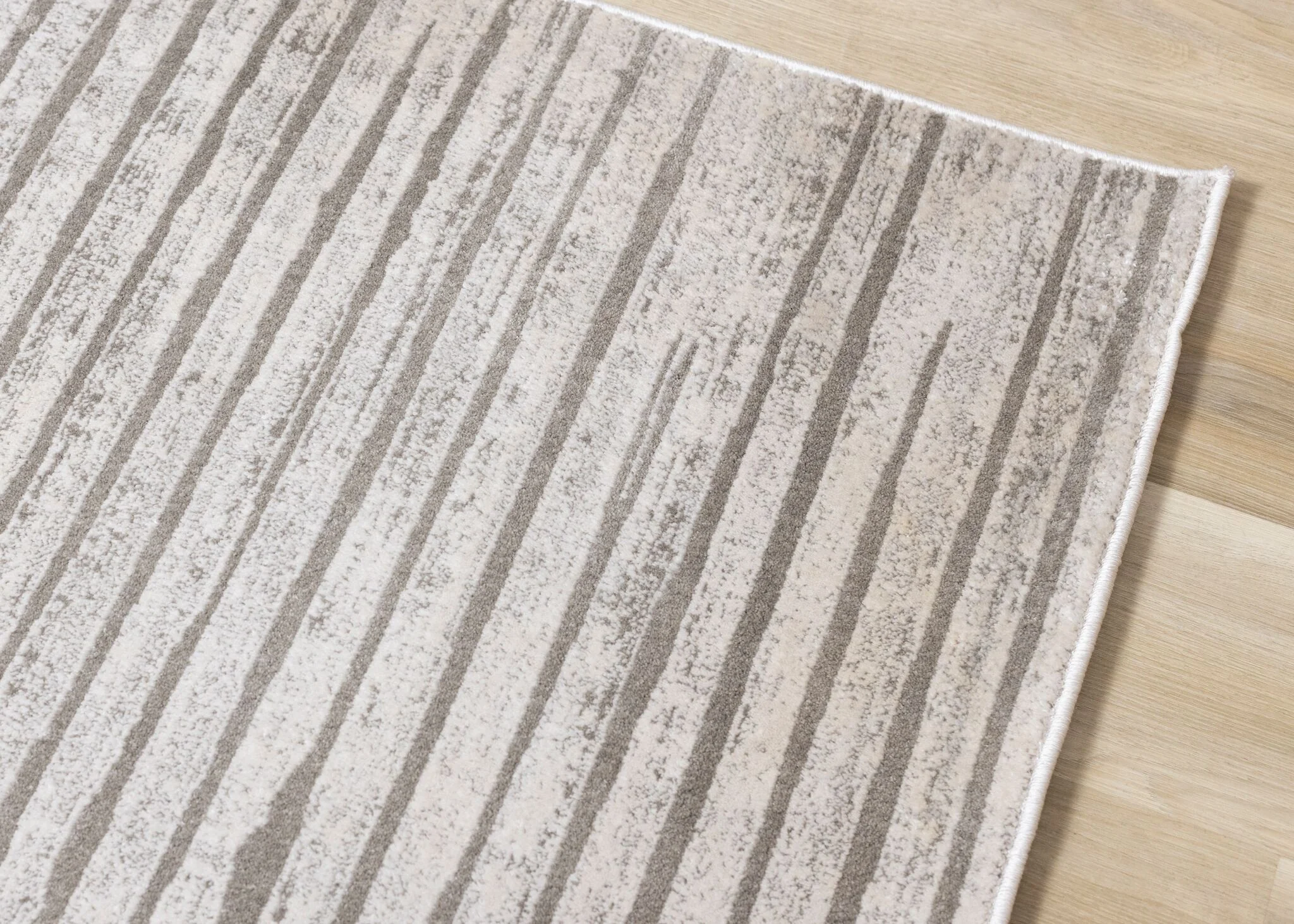 Hayden 6'7" x 9'6" Modern Lines Area Rug - Grey - Image 2