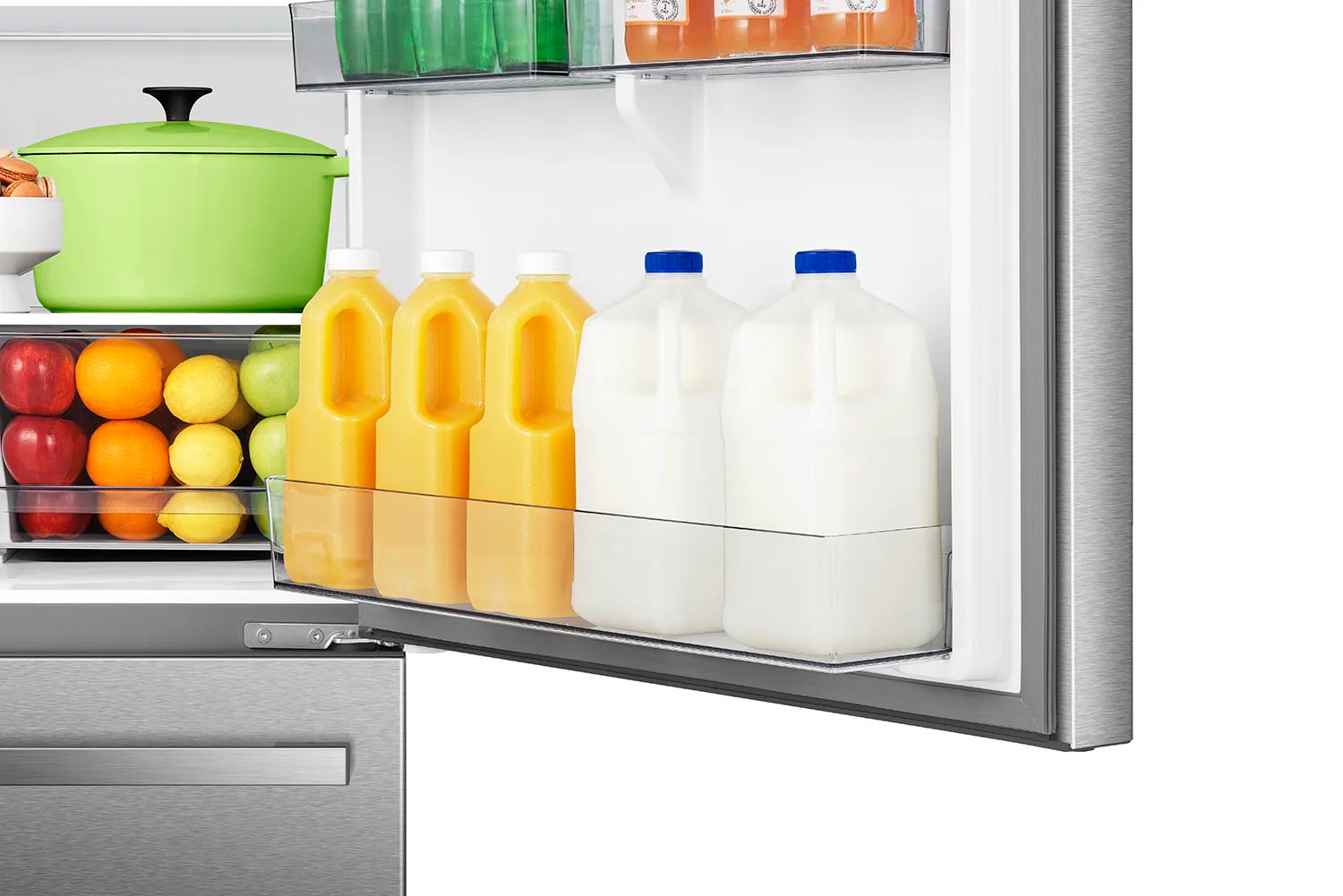 Hisense 31.5" 22.3 Cu. Ft. Stainless Steel Bottom-Freezer Refrigerator - RB22A2FSE - Image 7