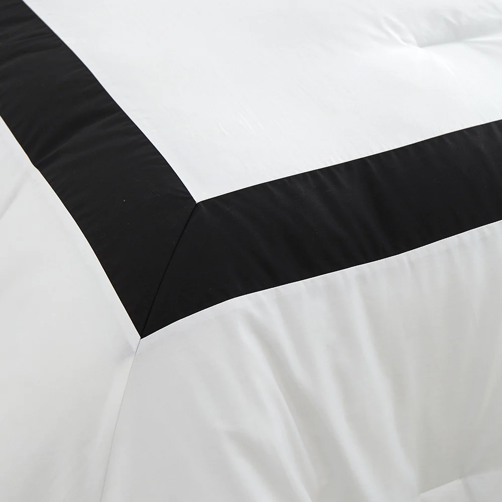In Harmony 5-Piece Queen Set - White, Black - Image 4