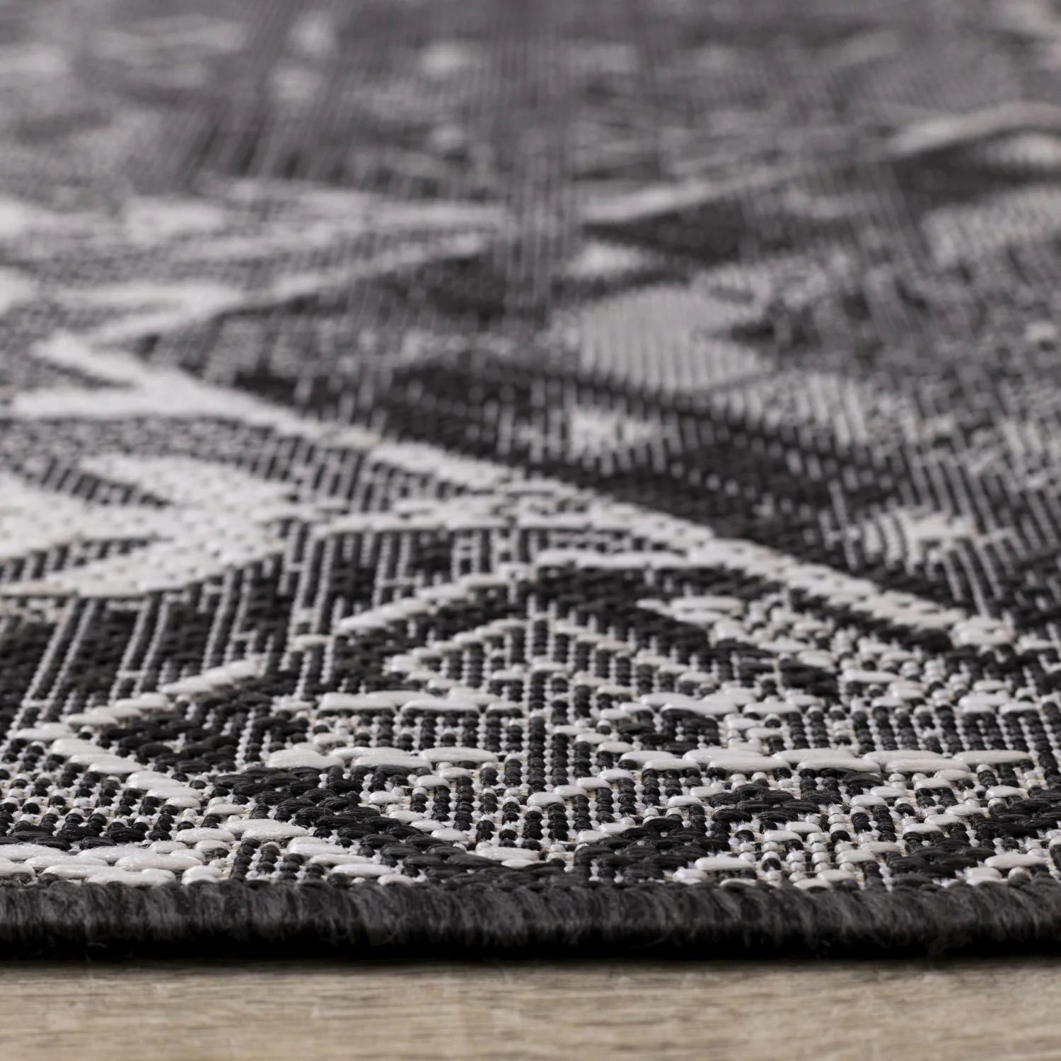 Jango Indoor/Outdoor Geometric Area Rug - 8' X 11' - Grey/Black - Image 9