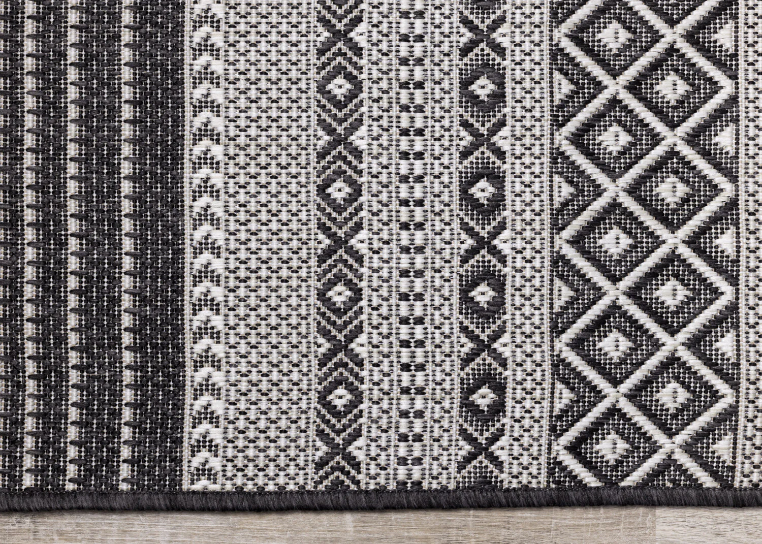 Jango Indoor/Outdoor Tribal Area Rug - 8' X 11' - Grey/Black - Image 8