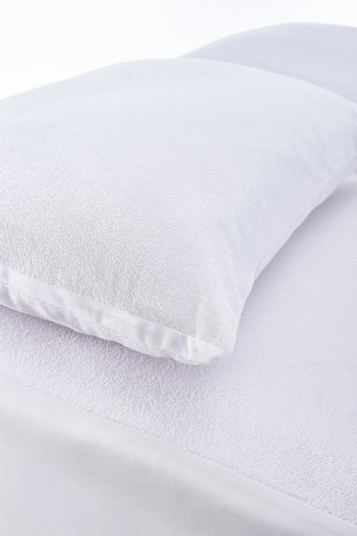 Kid's Healthy Bed 5-Piece Full Pillow, Mattress and Pillow Health Protector Set - Image 3