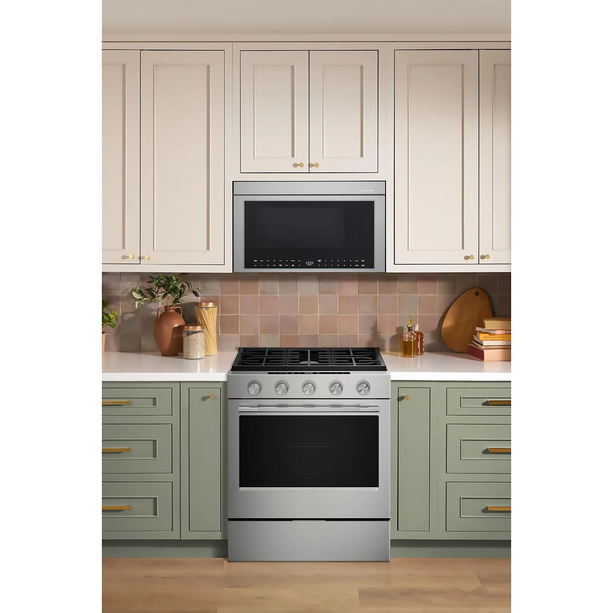 KitchenAid Fingerprint Resistant Stainless Steel Slide-In Gas Convection Range (5 cu.ft.) - KSGS330SPS - Image 2