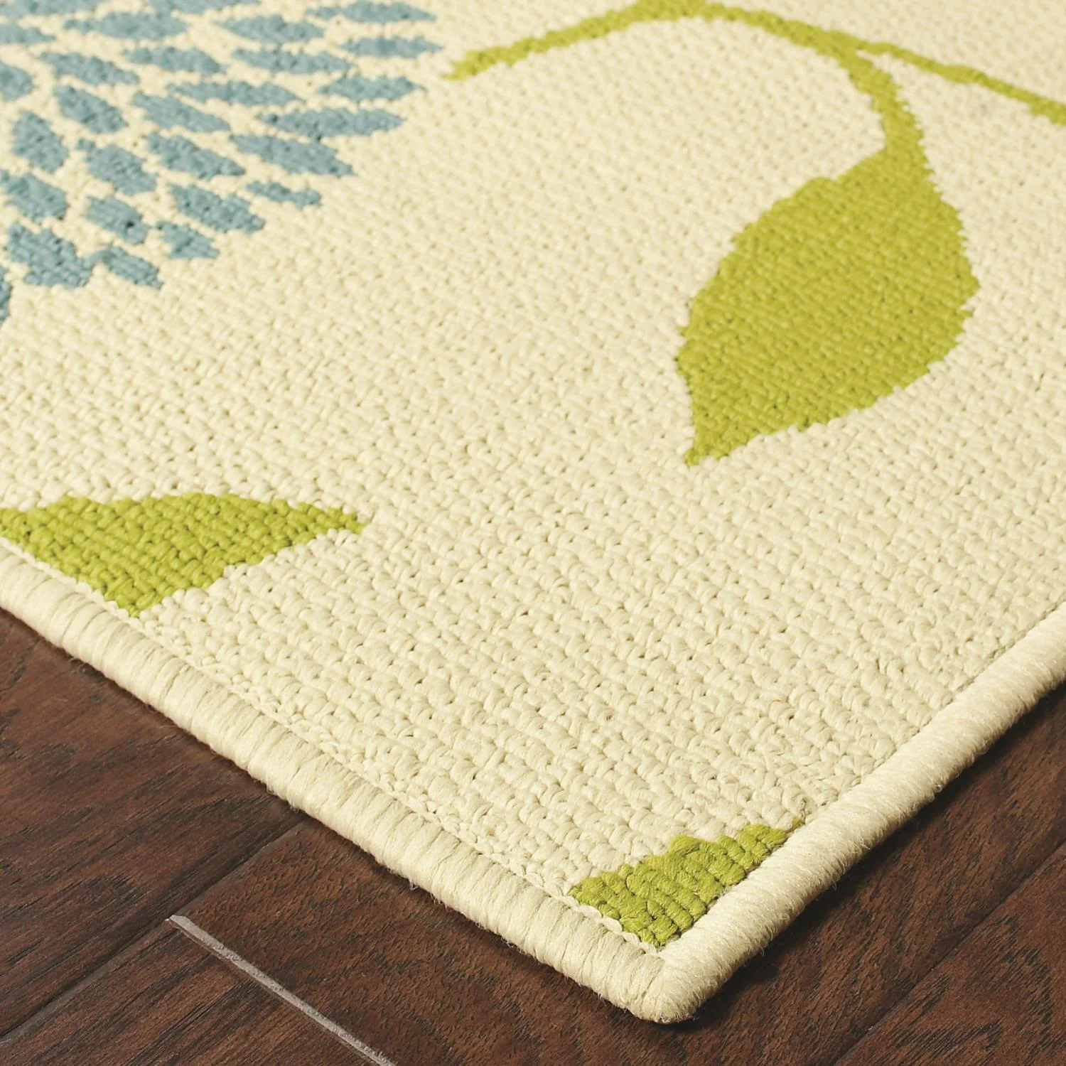 Lagoon W8327YL Floral Indoor/Outdoor Area Rug (5'3"X7'6") - Image 3