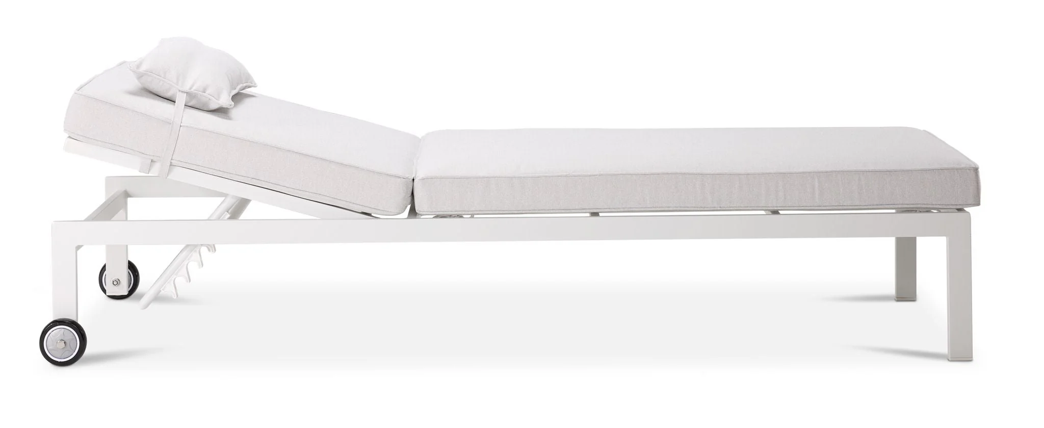 Lakeview Outdoor Lounger - White - Image 5