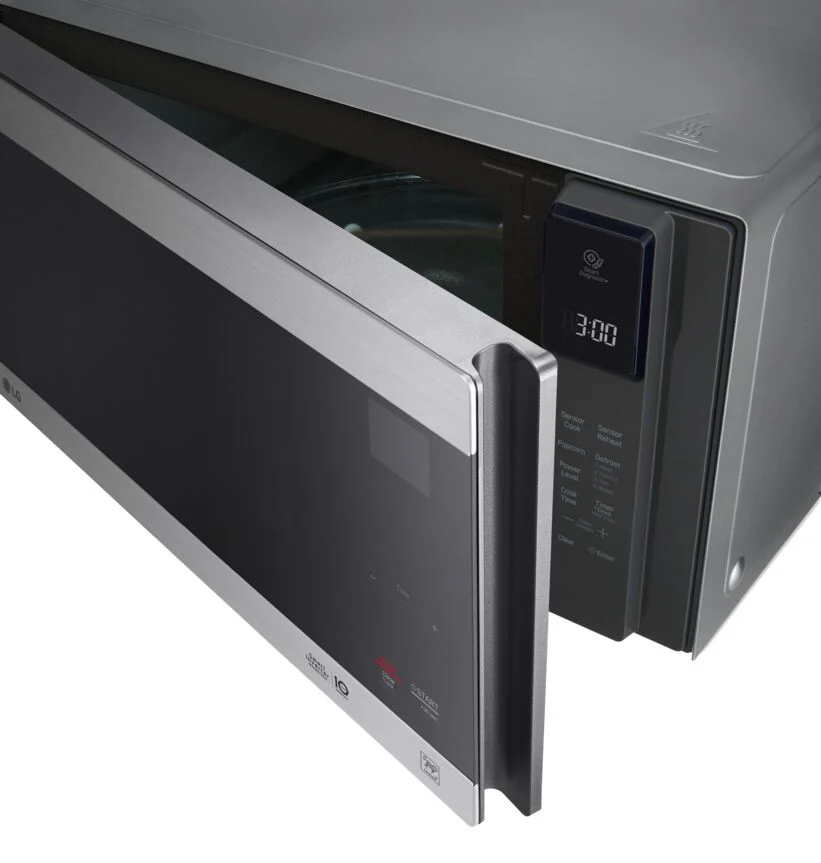 LG Smudge Resistant Stainless Steel NeoChef™ Countertop Microwave with Smart Inverter and EasyClean® (1.5 Cu.Ft) - LMC1575ST - Image 5
