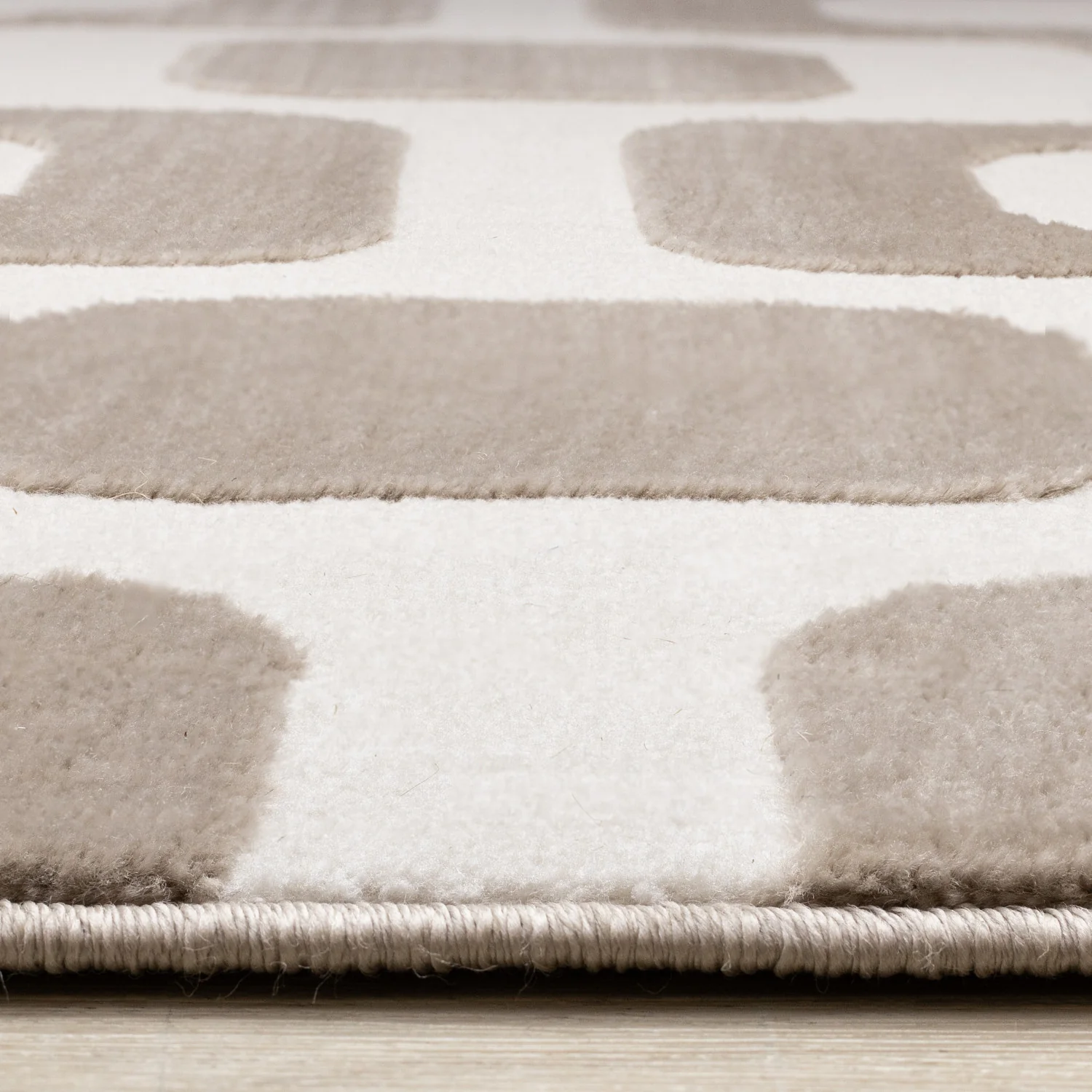 Logan Modern Vintage Area Rug - 5' X 8' - Brown/Cream - Image 5