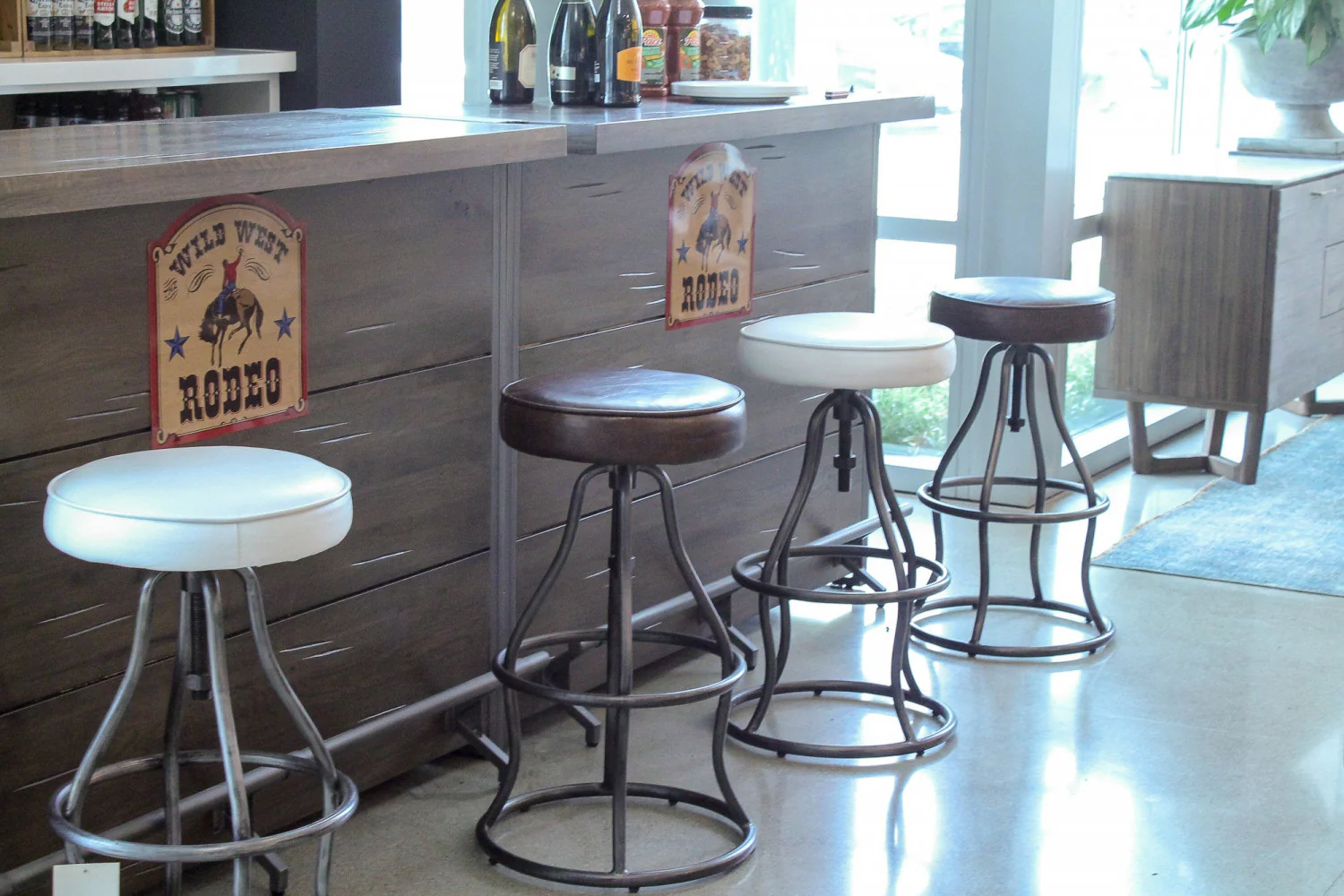 Maloe Leather Bar Stool - Vintage Brown - Image 5