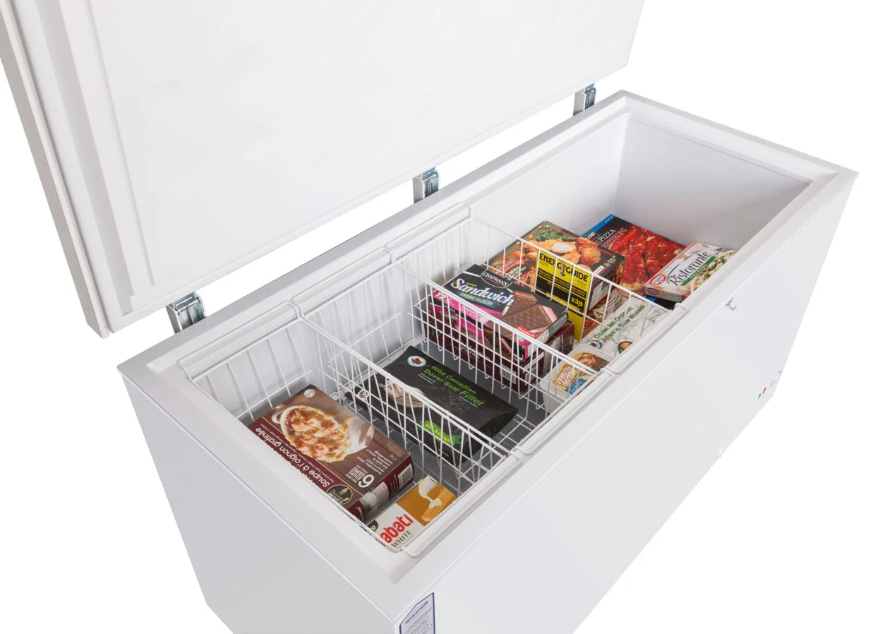 Marathon White Chest Freezer (20 cu.ft.) - MCF200W - Image 5