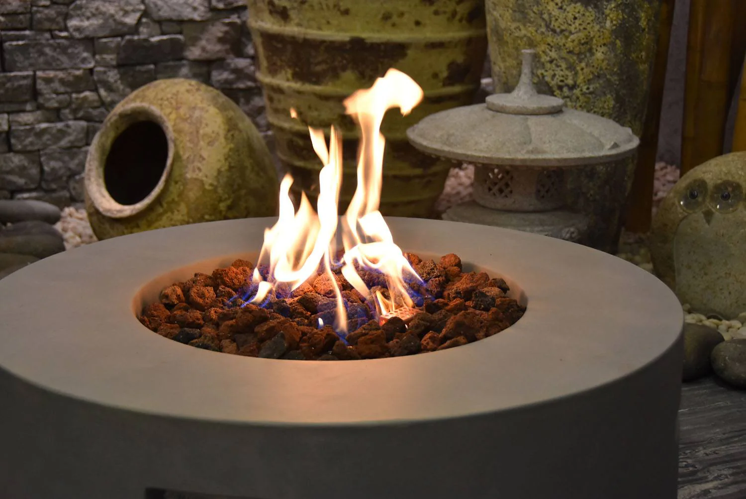Mauna Loa Concrete Lava Fire Table (Modena) - Natural Gas - Image 7