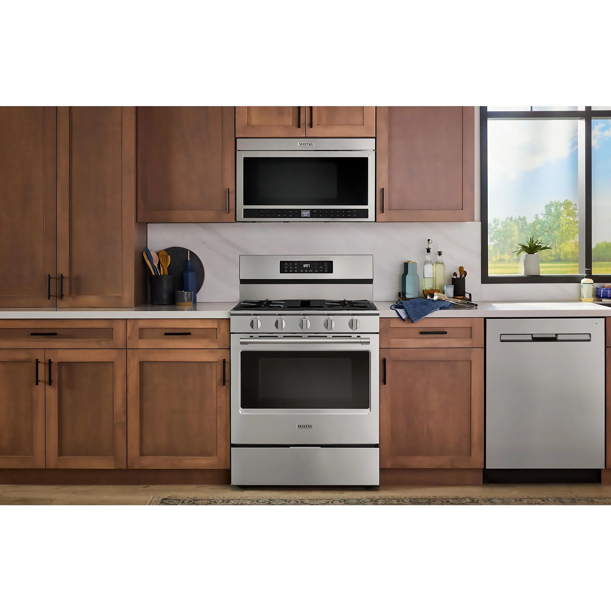 Maytag Fingerprint Resistant Stainless Steel Freestanding Gas Convection Range (5. cu.ft.) - MFGS7030SZ - Image 3
