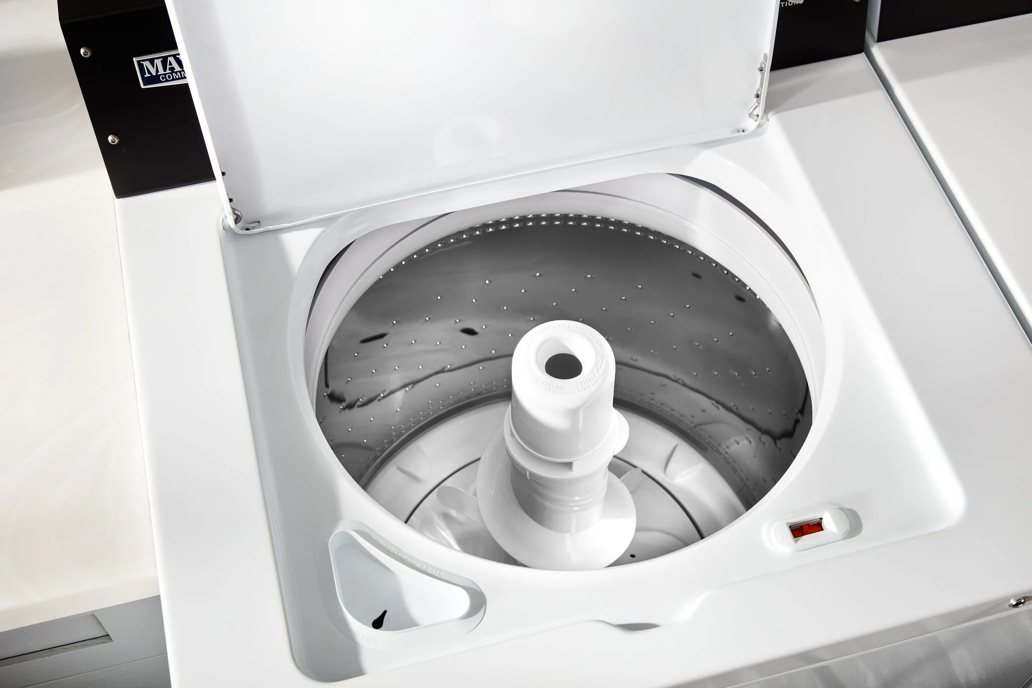 Maytag White Commercial-Grade Residential Agitator Top Load Washer (4.00 IEC Cu Ft) - MVWP586GW - Image 5