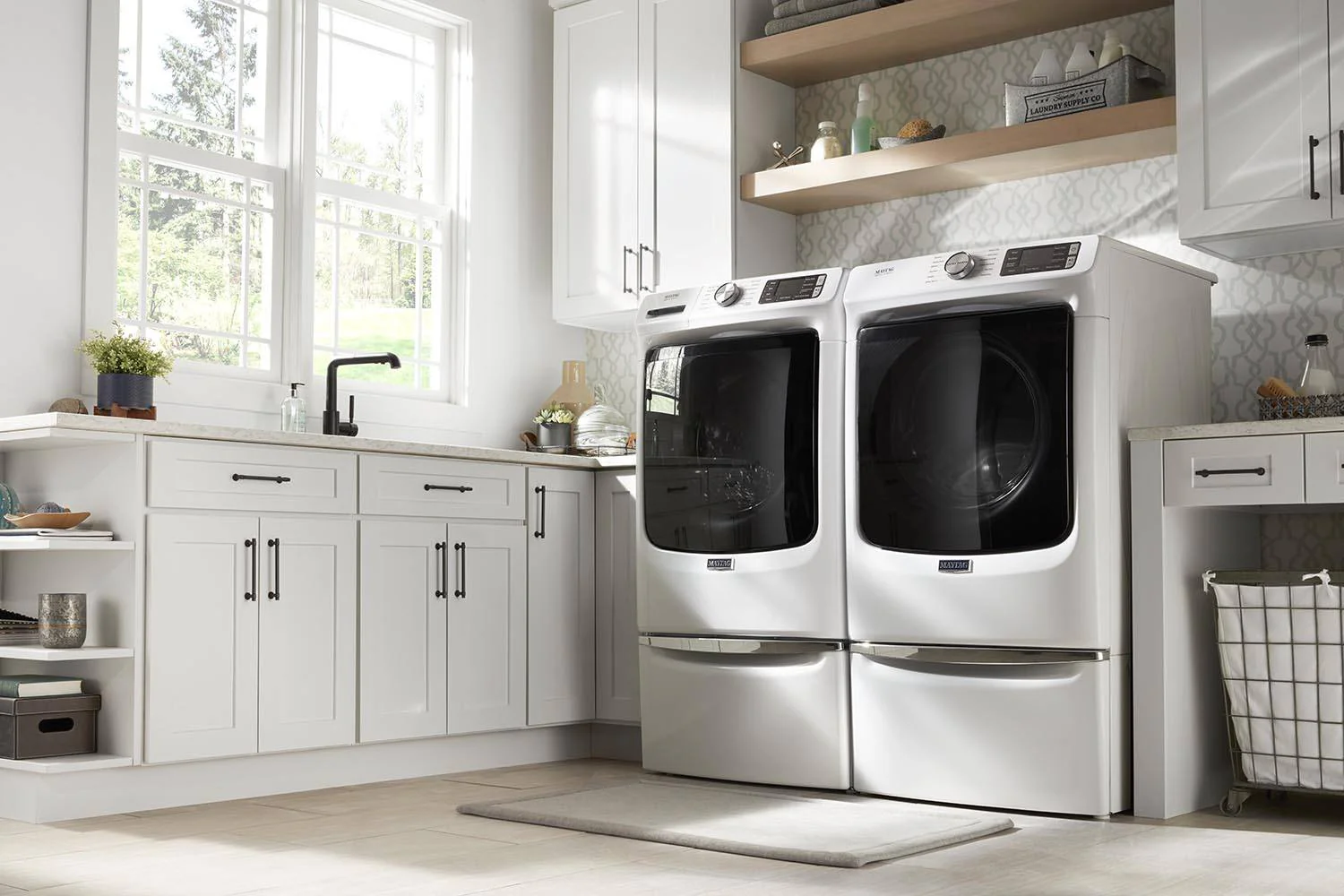 Maytag White Front-Load Washer (5.5 cu. ft.) & Electric Dryer (7.3 cu. ft.) - MHW6630HW/YMED6630HW - Image 5