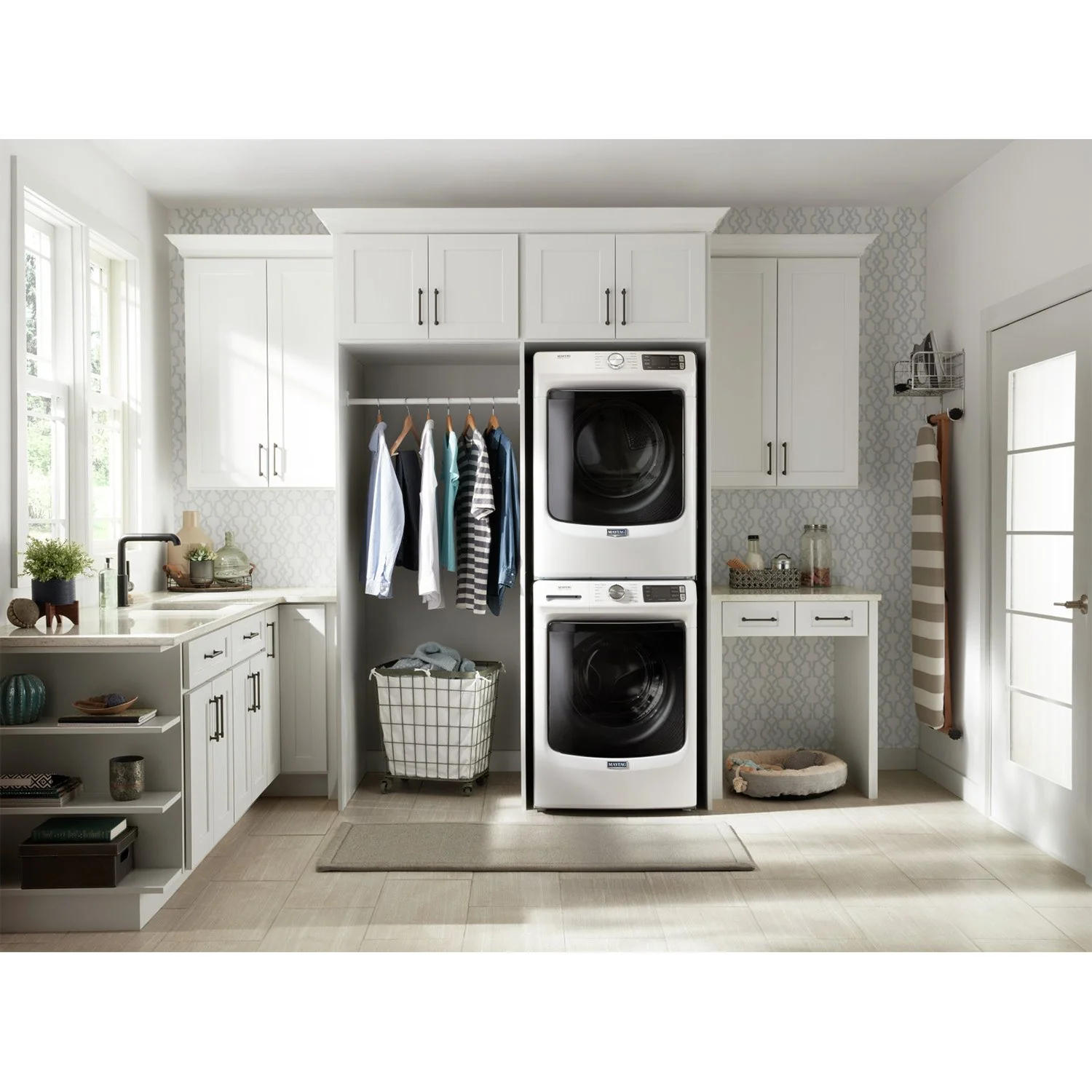 Maytag White Front-Load Washer (5.5 cu. ft.) & Gas Dryer (7.3 cu. ft.) - MHW6630HW/MGD6630HW - Image 3