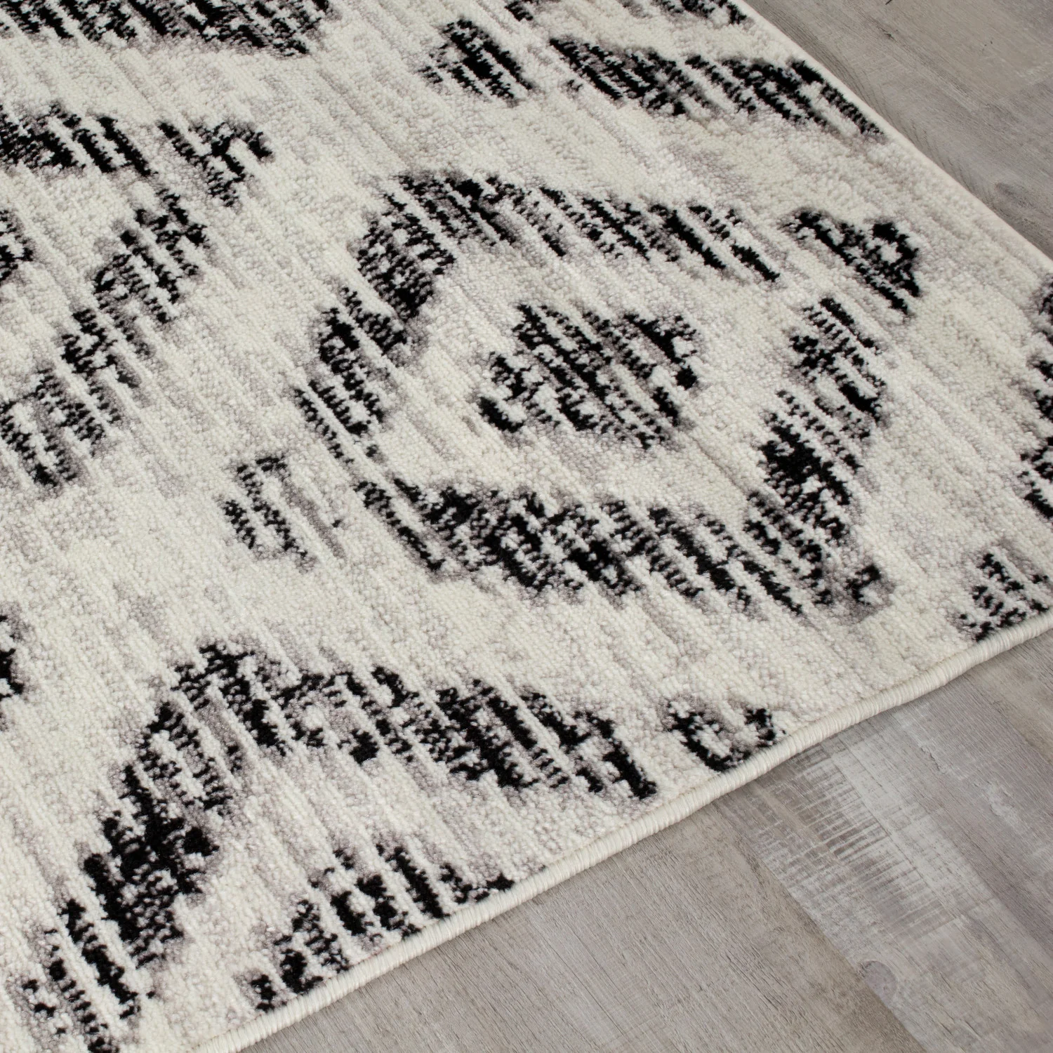 Meridian Diamond Distressed Area Rug - 5' X 8' - Grey - Image 3